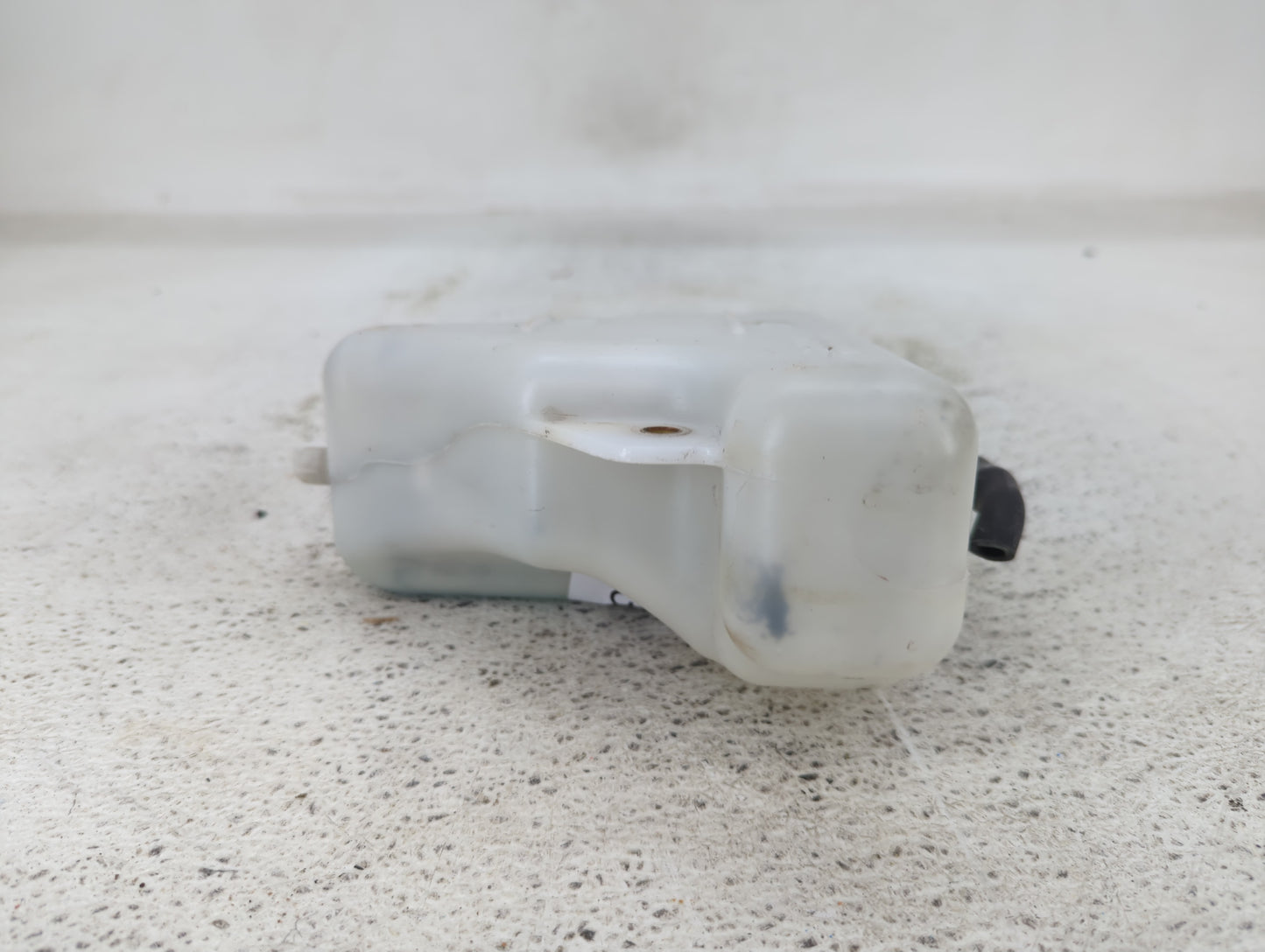2003-2007 Honda Accord Radiator Coolant Overflow Expansion Tank Bottle 1432396 - Oemusedautoparts1.com