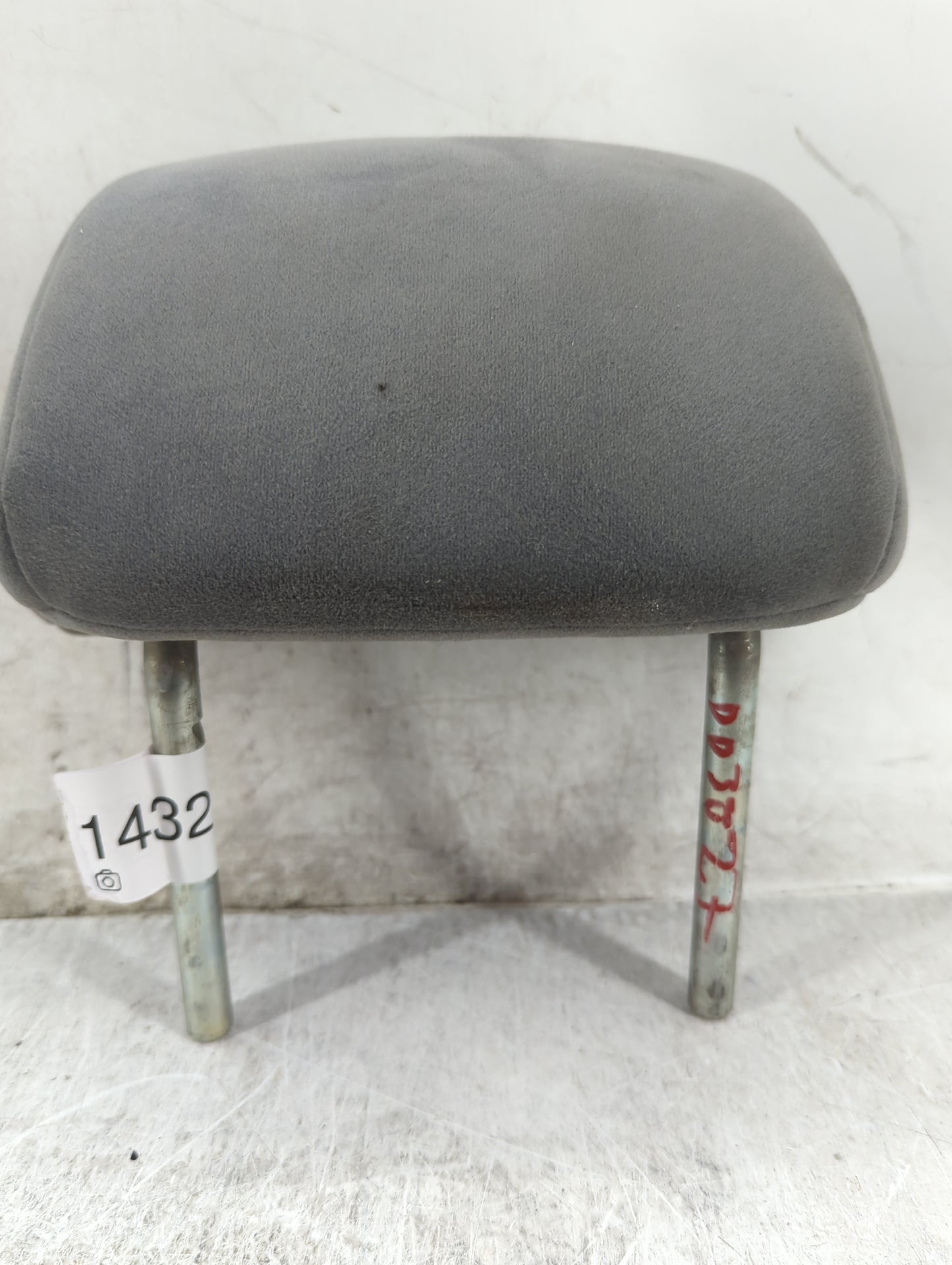 2005-2007 Honda Accord Headrest Head Rest Front Driver Passenger Seat Fits Fits 2005 2006 2007 OEM Used Auto Parts - Oemused