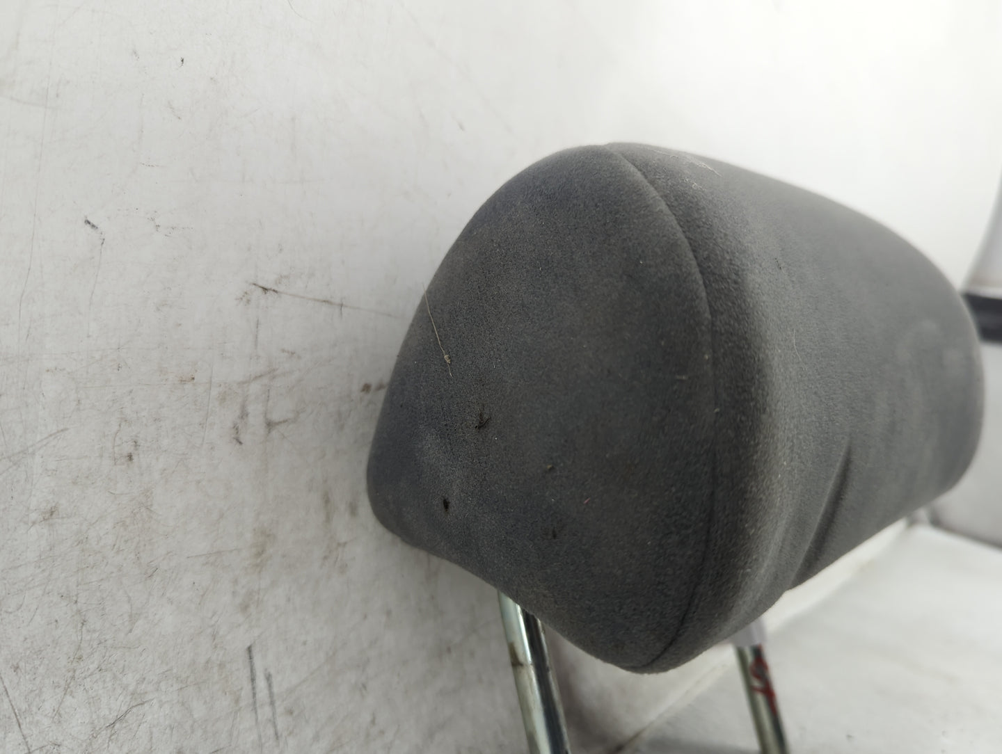 2005-2007 Honda Accord Headrest Head Rest Rear Center Seat Fits Fits 2005 2006 2007 OEM Used Auto Parts - Oemusedautoparts1.