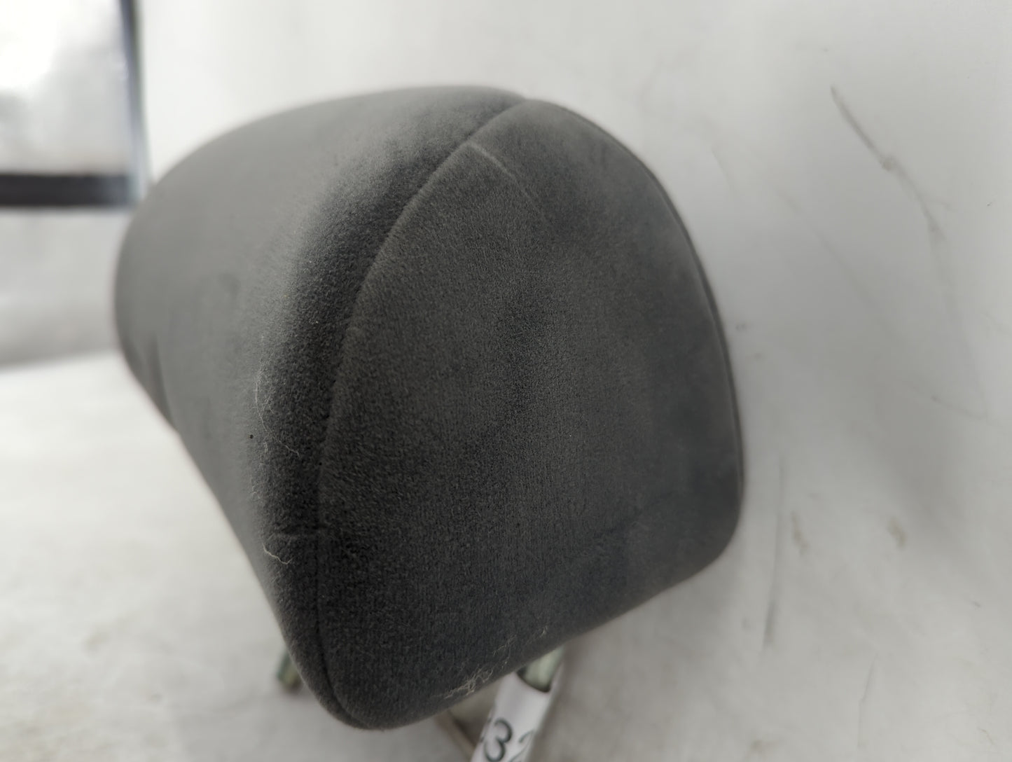 2005-2007 Honda Accord Headrest Head Rest Rear Center Seat Fits Fits 2005 2006 2007 OEM Used Auto Parts - Oemusedautoparts1.