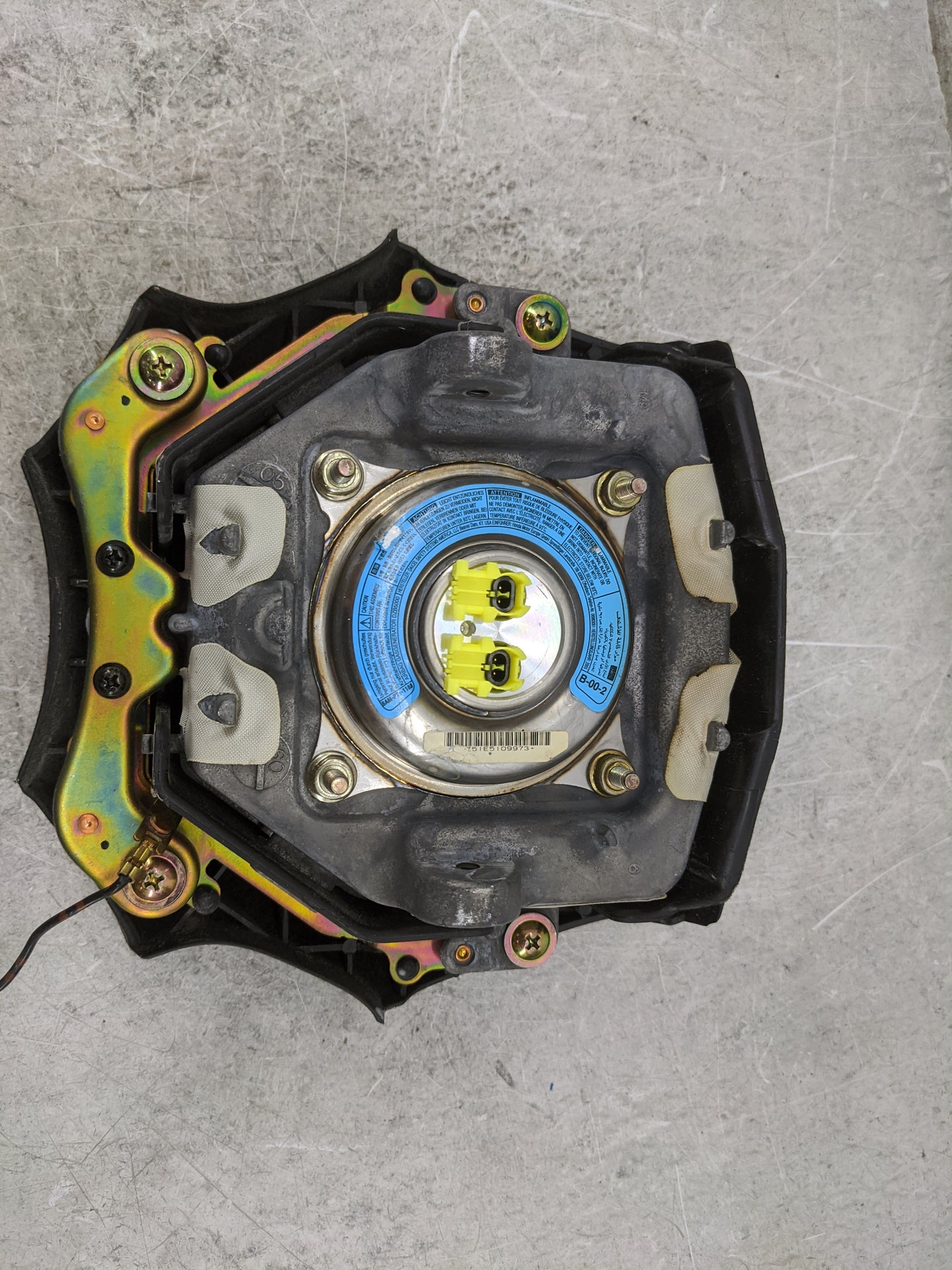 2004-2005 Honda Accord Air Bag Driver Left Steering Wheel Mounted 1477676 - Oemusedautoparts1.com