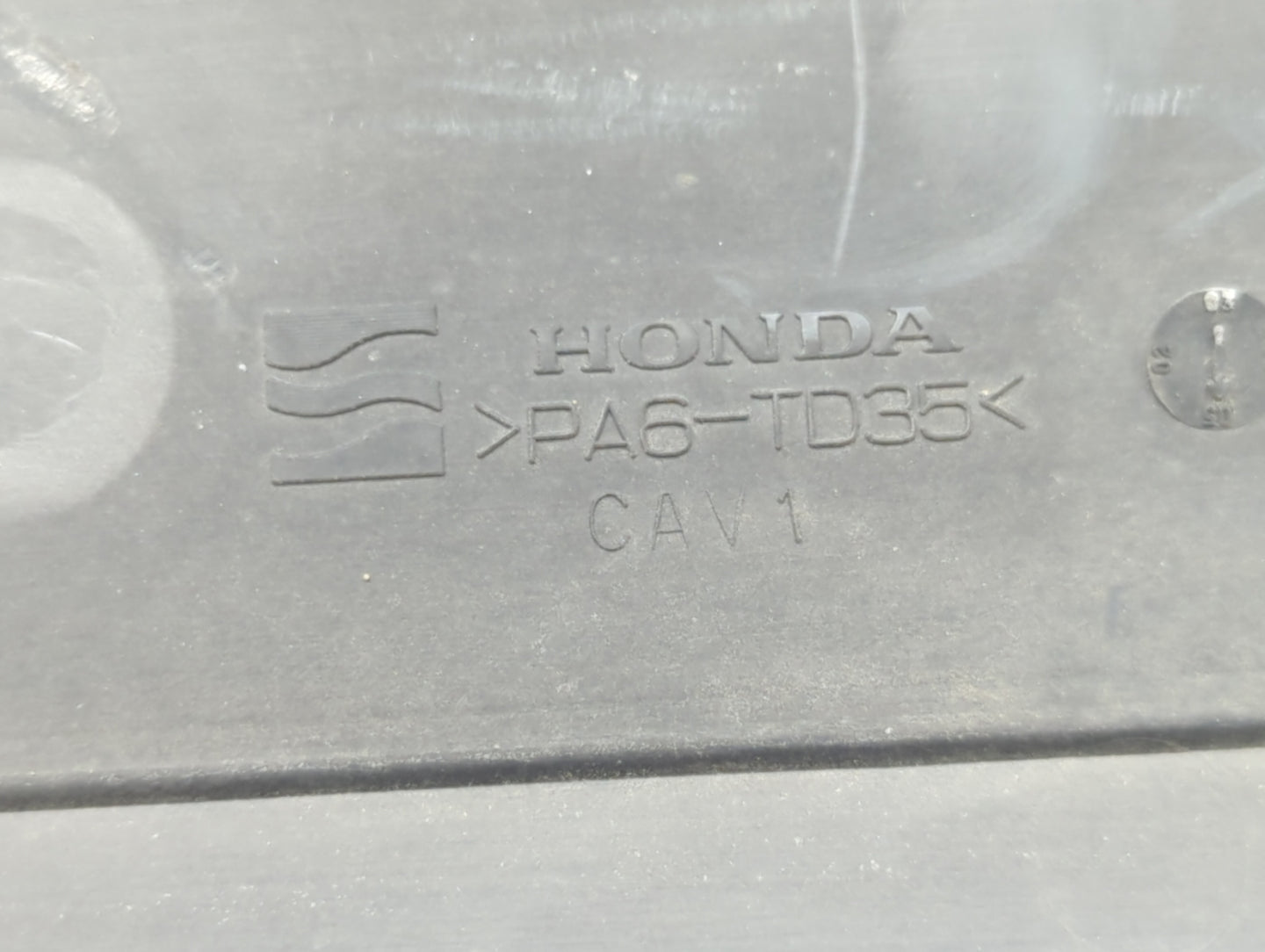 2005 Honda Accord Engine Cover - Oemusedautoparts1.com