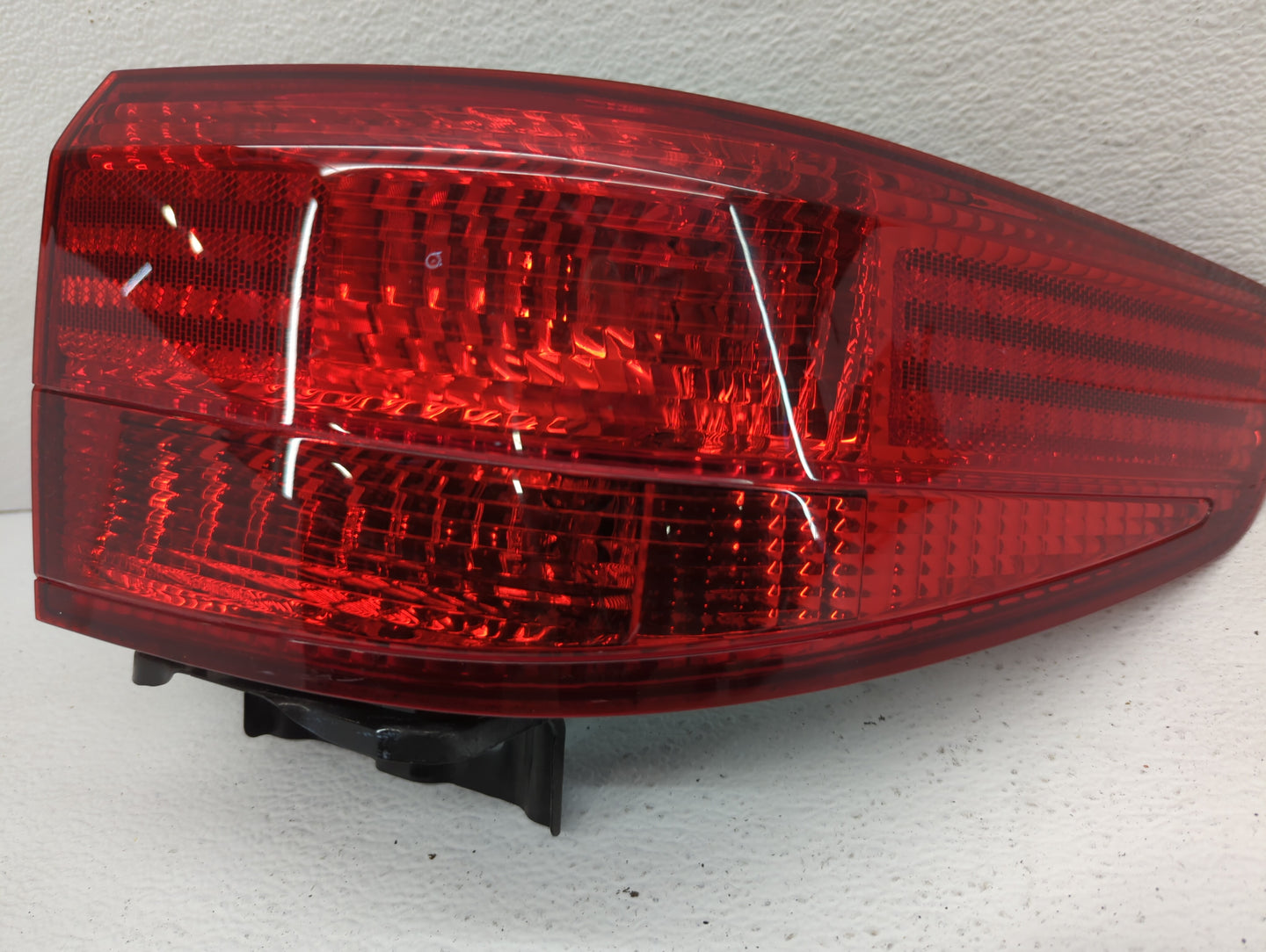 2005 Honda Accord Tail Light Assembly Passenger Right OEM P/N:P2771 P2770 Fits OEM Used Auto Parts - Oemusedautoparts1.com