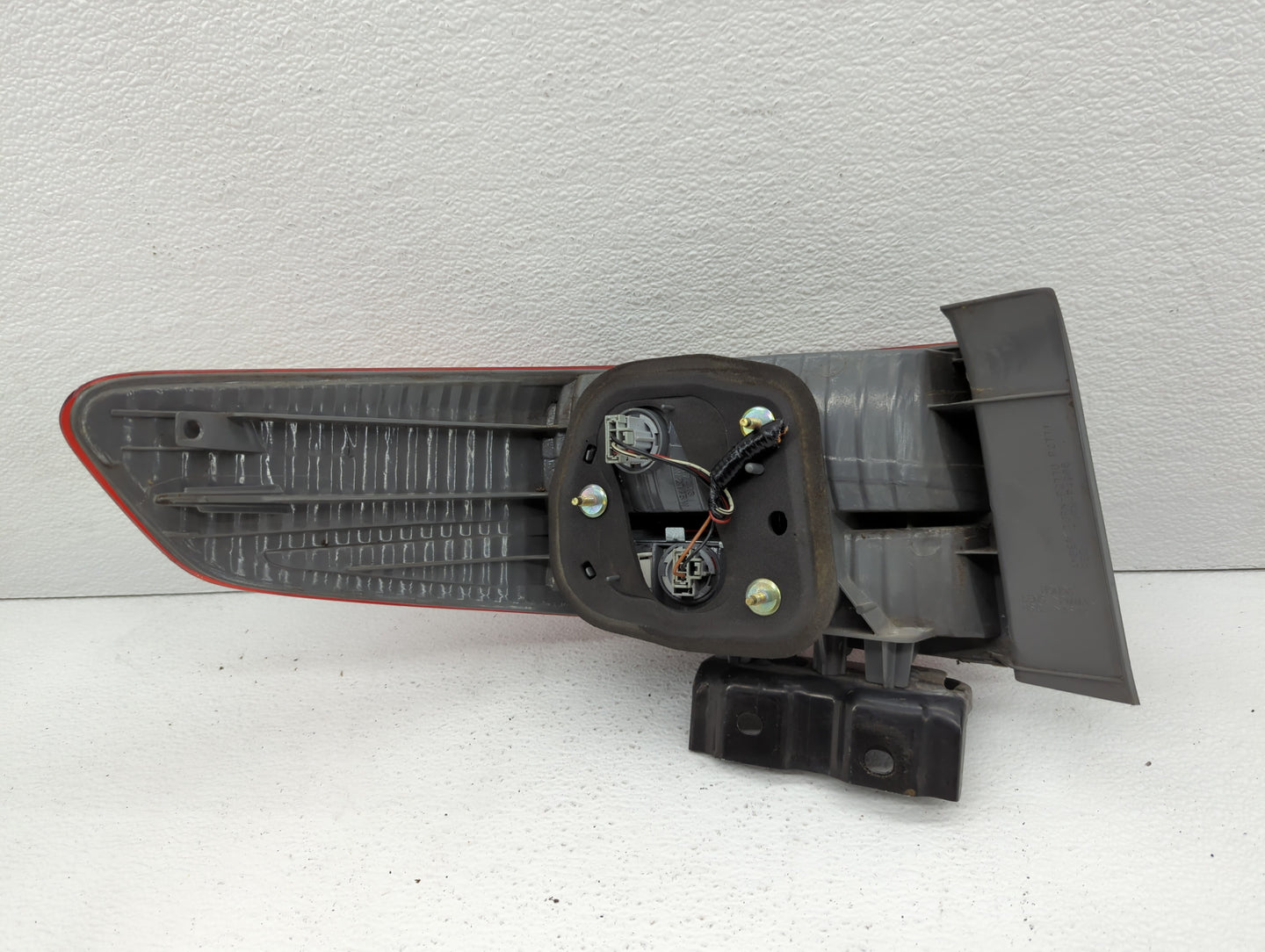 2005 Honda Accord Tail Light Assembly Passenger Right OEM P/N:P2771 P2770 Fits OEM Used Auto Parts - Oemusedautoparts1.com