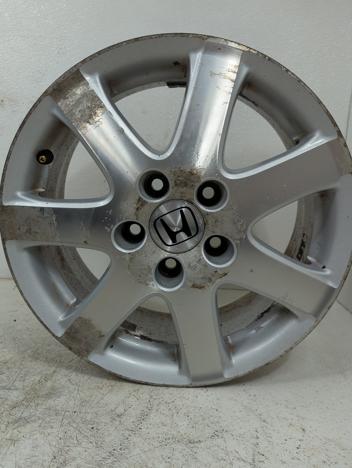 2005 Honda Accord Oem Wheel Rim 5003399 - Oemusedautoparts1.com