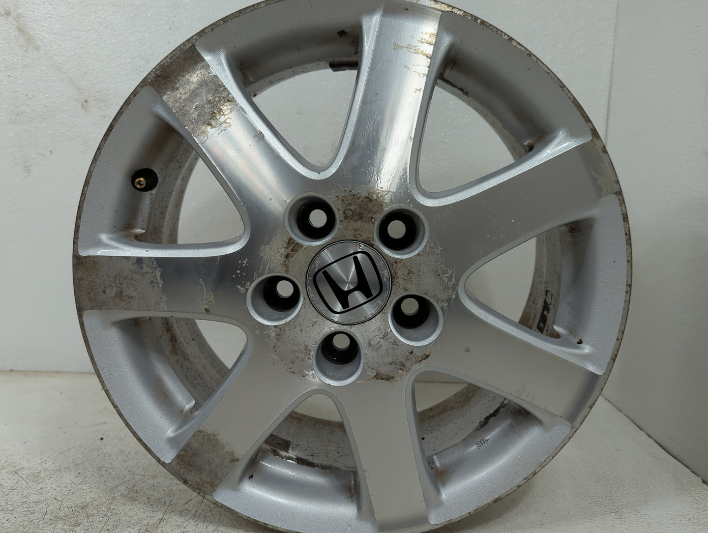 2005 Honda Accord Oem Wheel Rim 5003399 - Oemusedautoparts1.com