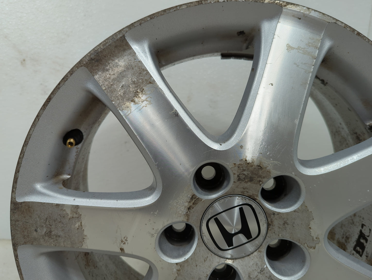 2005 Honda Accord Oem Wheel Rim 5003399 - Oemusedautoparts1.com