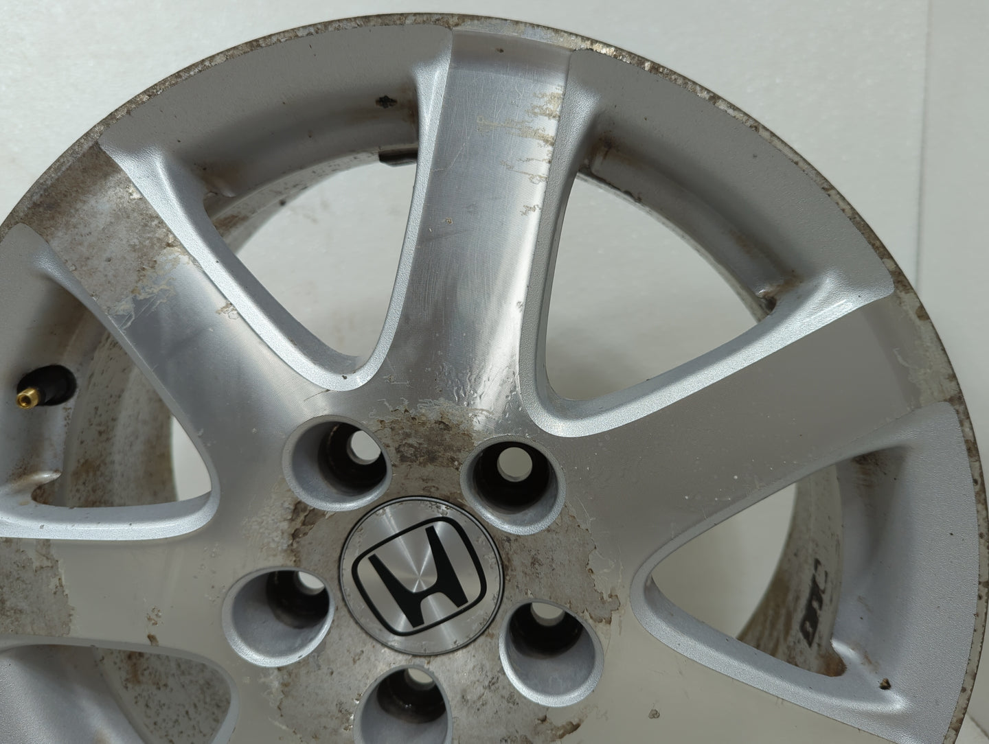2005 Honda Accord Oem Wheel Rim 5003399 - Oemusedautoparts1.com