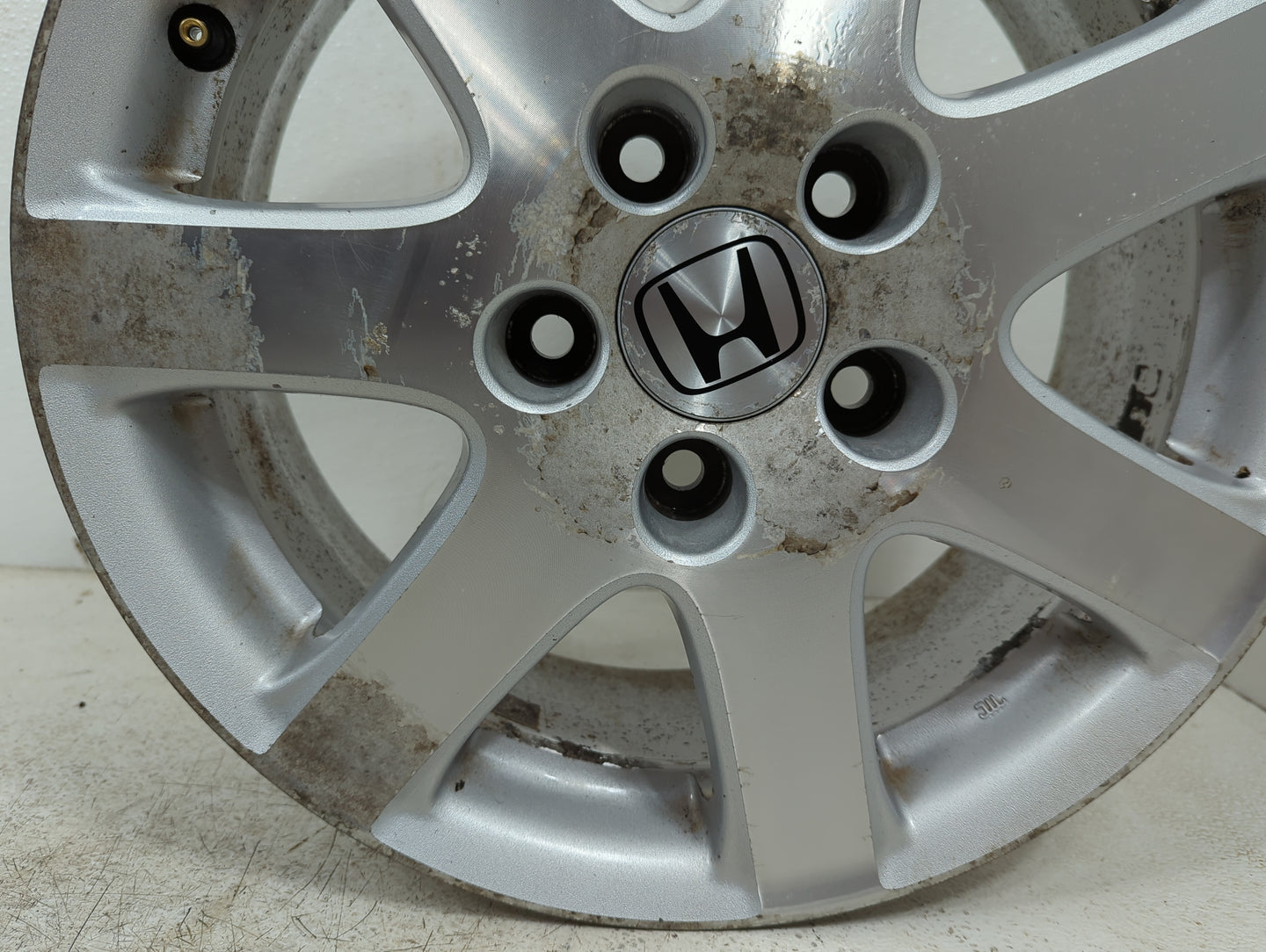 2005 Honda Accord Oem Wheel Rim 5003399 - Oemusedautoparts1.com