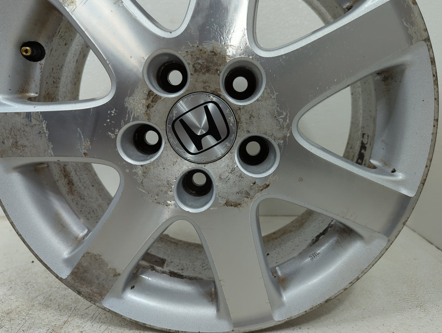 2005 Honda Accord Oem Wheel Rim 5003399 - Oemusedautoparts1.com