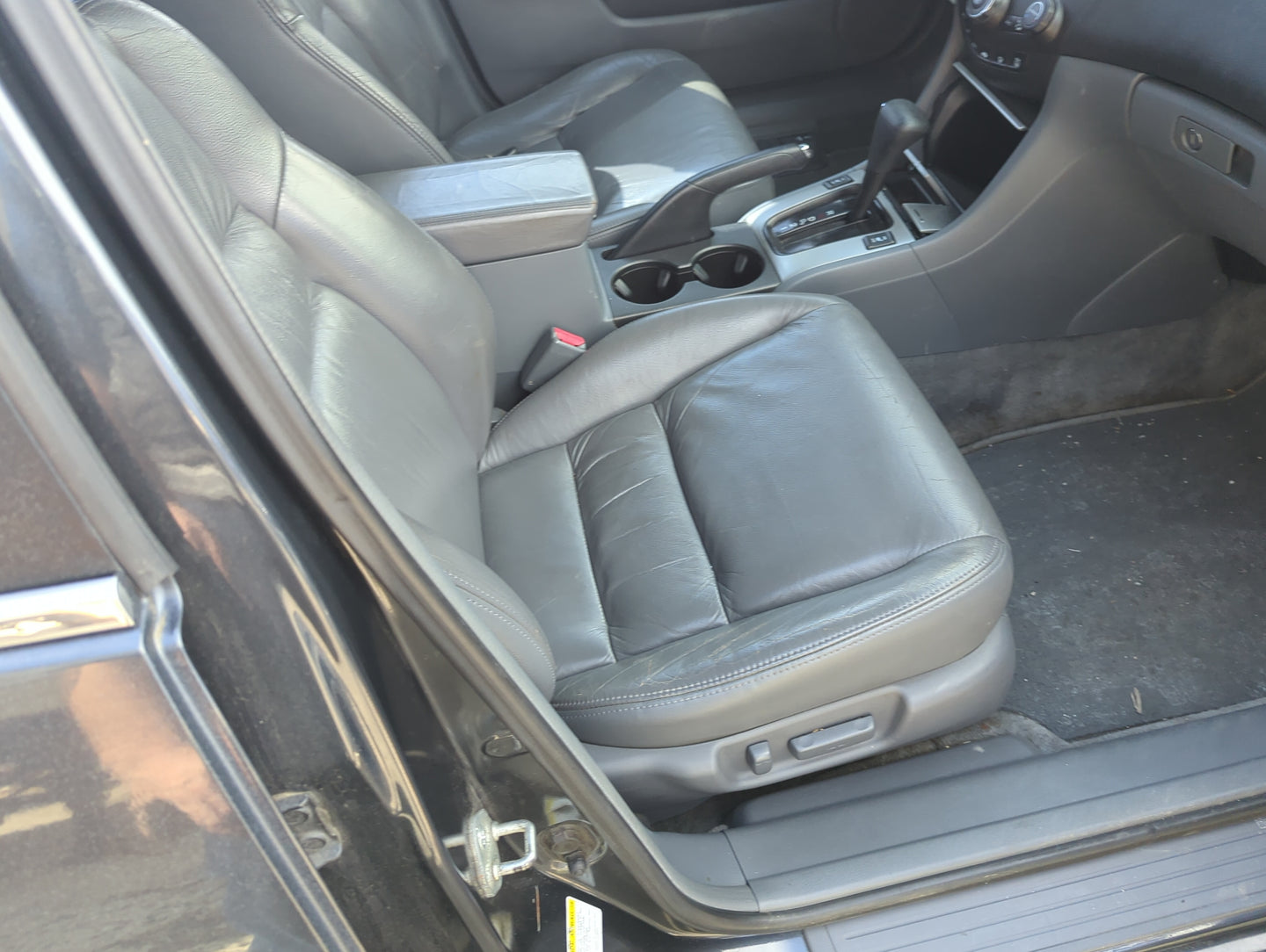 2005-2007 Honda Accord Passenger Front Seat Oem - Oemusedautoparts1.com