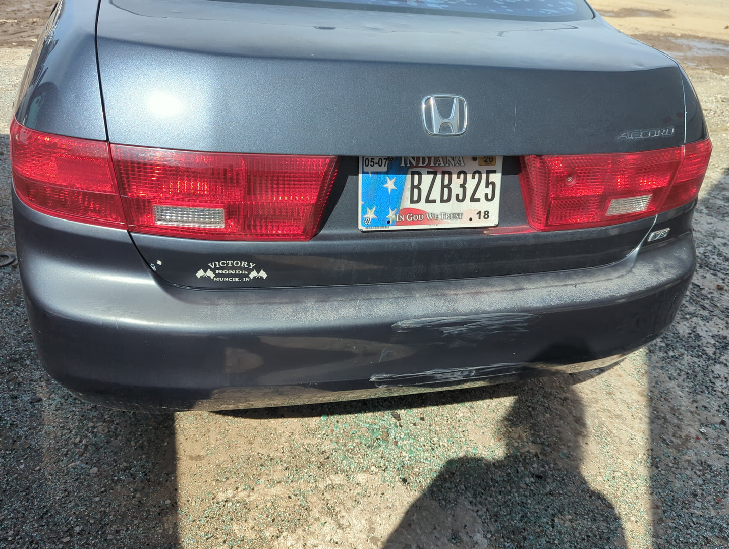 2003-2005 Honda Accord Rear Bumper Assembly Oem 5004239 - Oemusedautoparts1.com