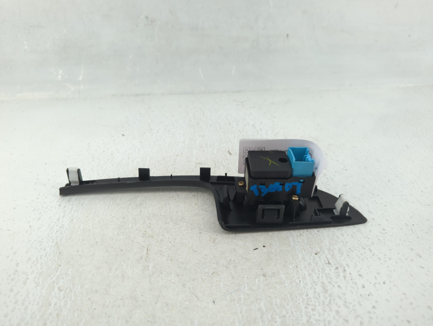 2005 Honda Accord Master Power Window Switch Replacement Driver Side Left Fits OEM Used Auto Parts - Oemusedautoparts1.com