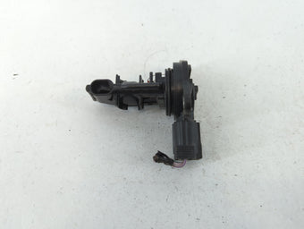 compare product 2003-2007 Honda Accord Mass Air Flow Meter Maf Sensor 731927