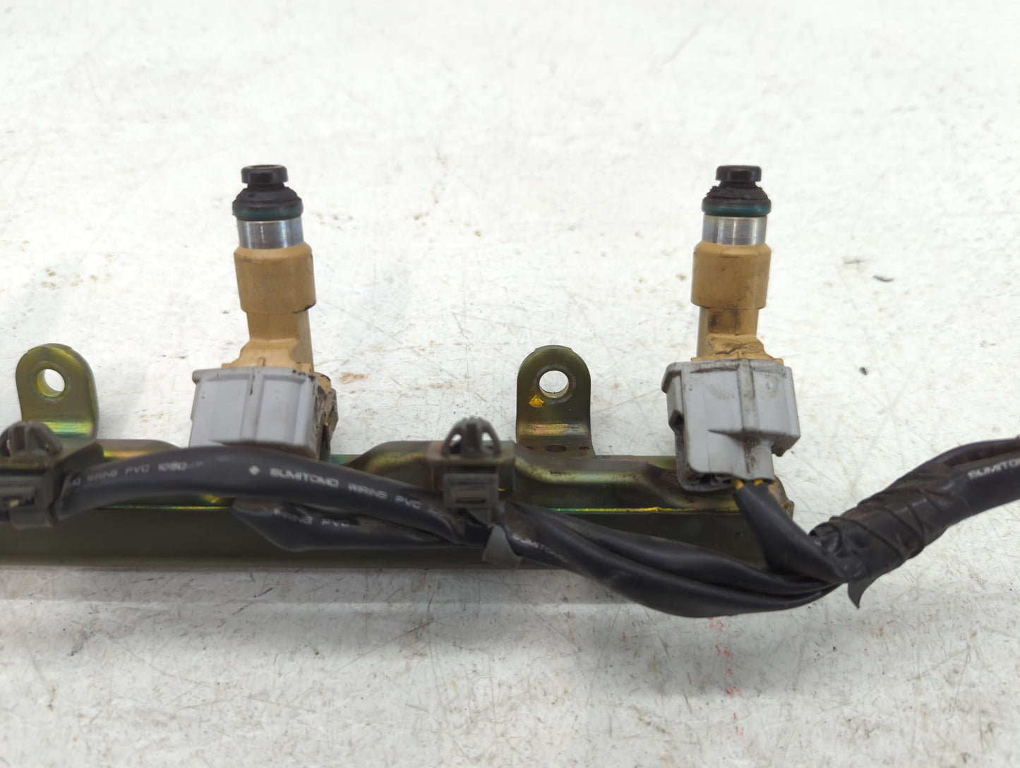 2005 Honda Accord Fuel Injectors P/N:B5707 Fits OEM Used Auto Parts - Oemusedautoparts1.com