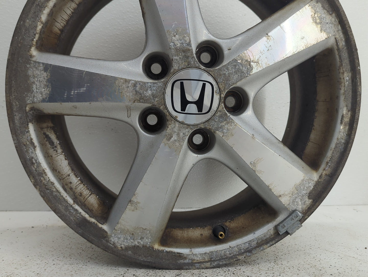 2003-2005 Honda Accord Oem Wheel Rim 823182 - Oemusedautoparts1.com