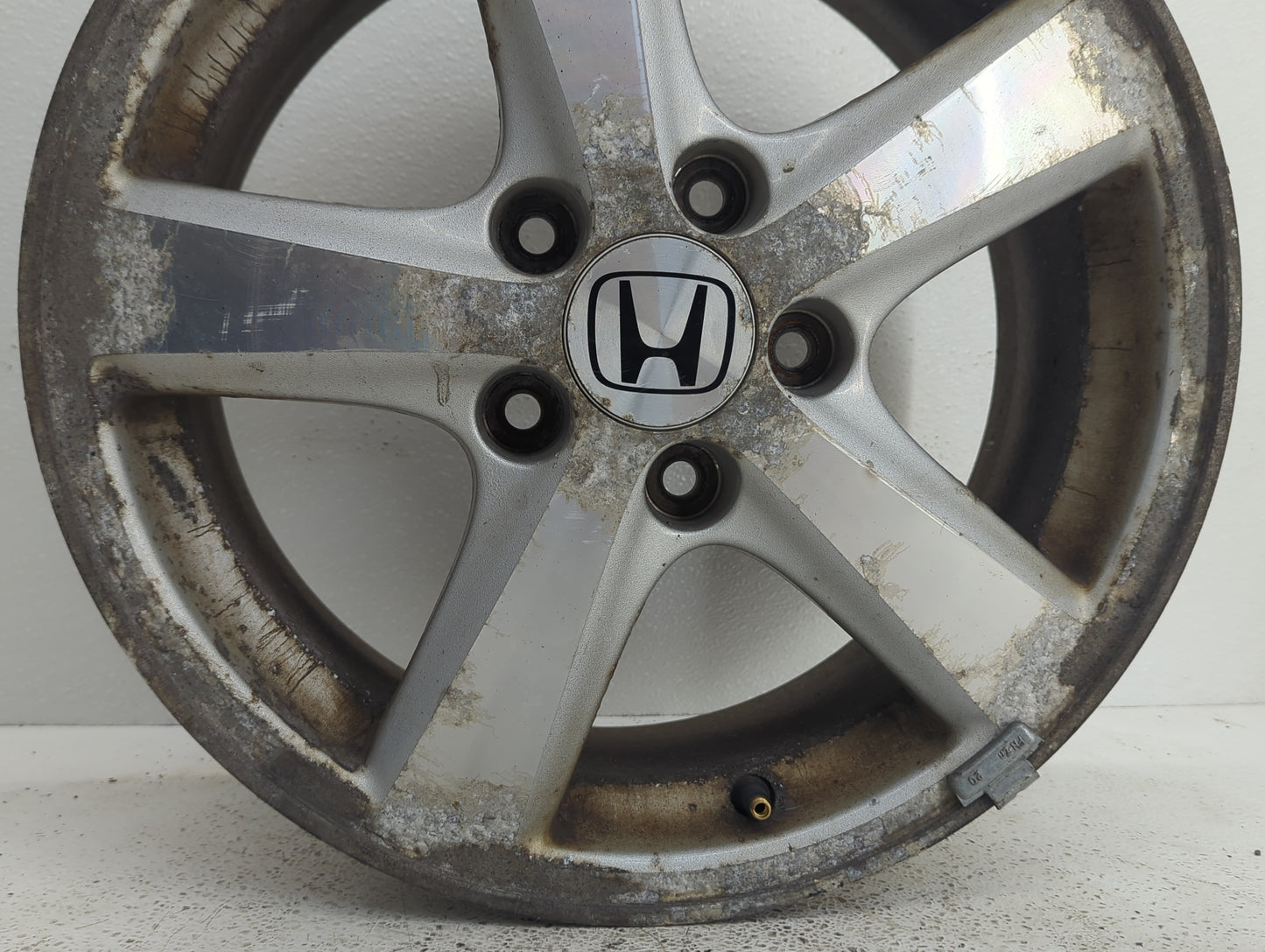 2003-2005 Honda Accord Oem Wheel Rim 823182 - Oemusedautoparts1.com