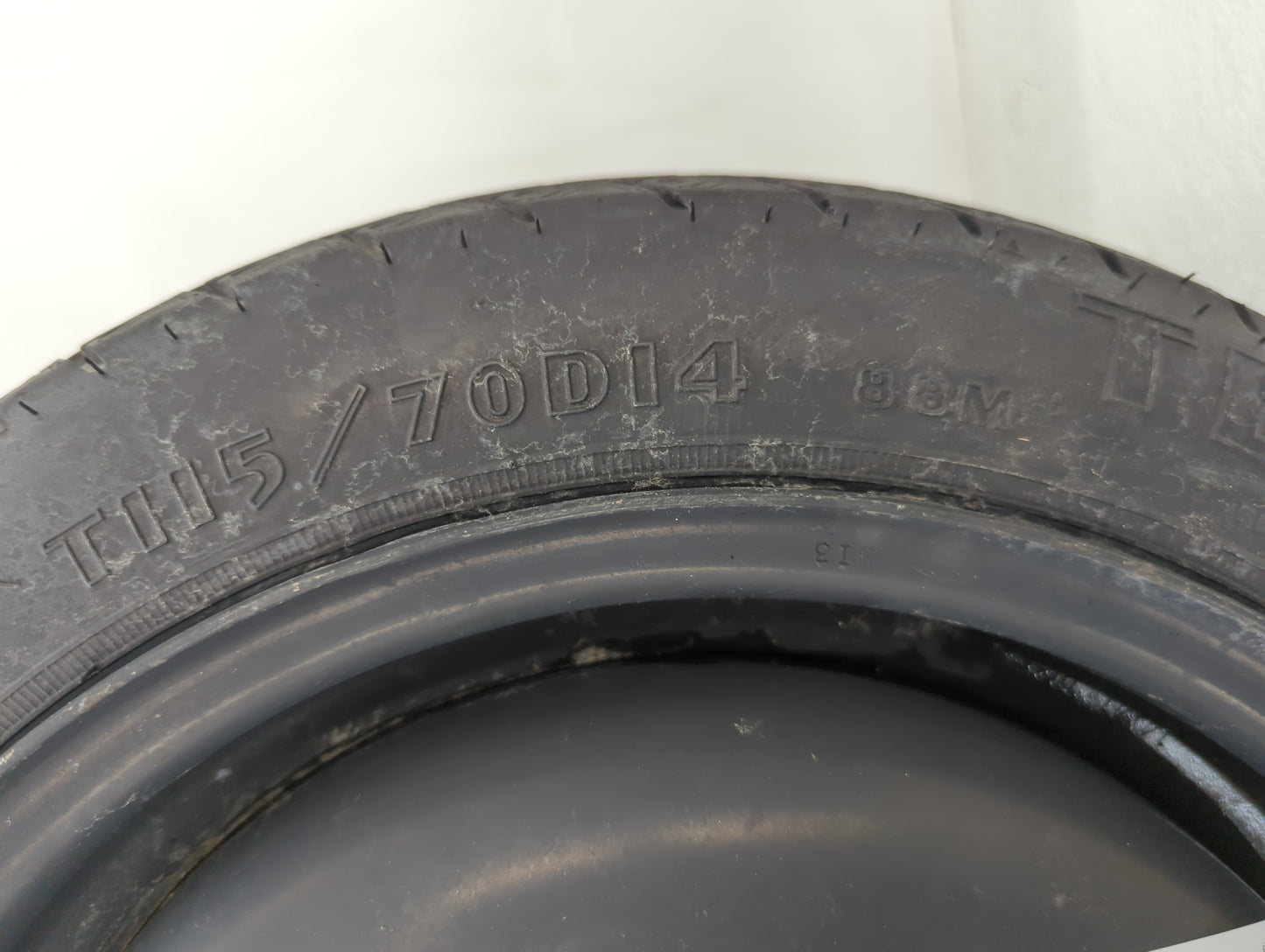 2002-2005 Honda Civic Spare Donut Tire Wheel Rim Oem - Oemusedautoparts1.com