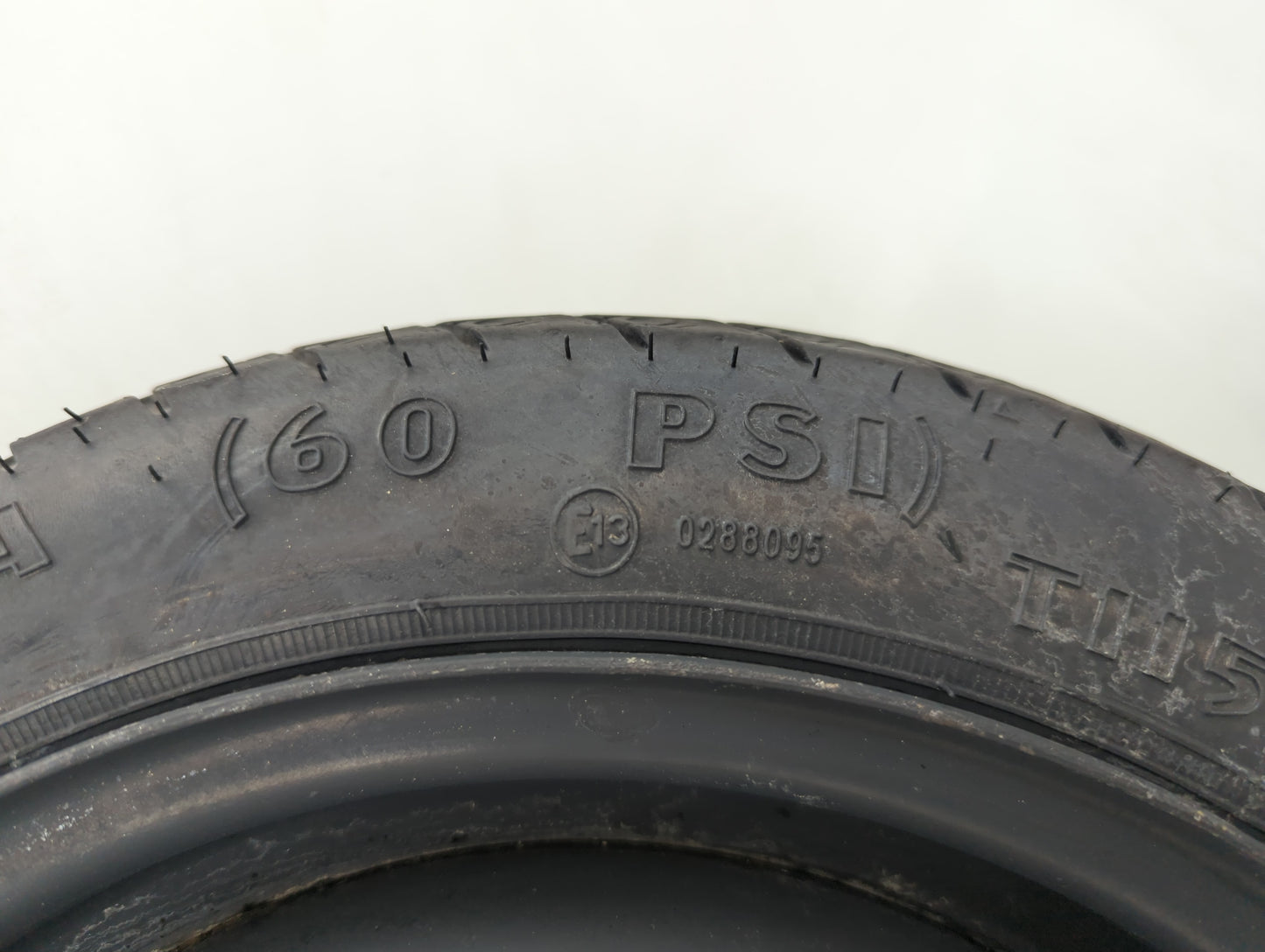 2002-2005 Honda Civic Spare Donut Tire Wheel Rim Oem - Oemusedautoparts1.com