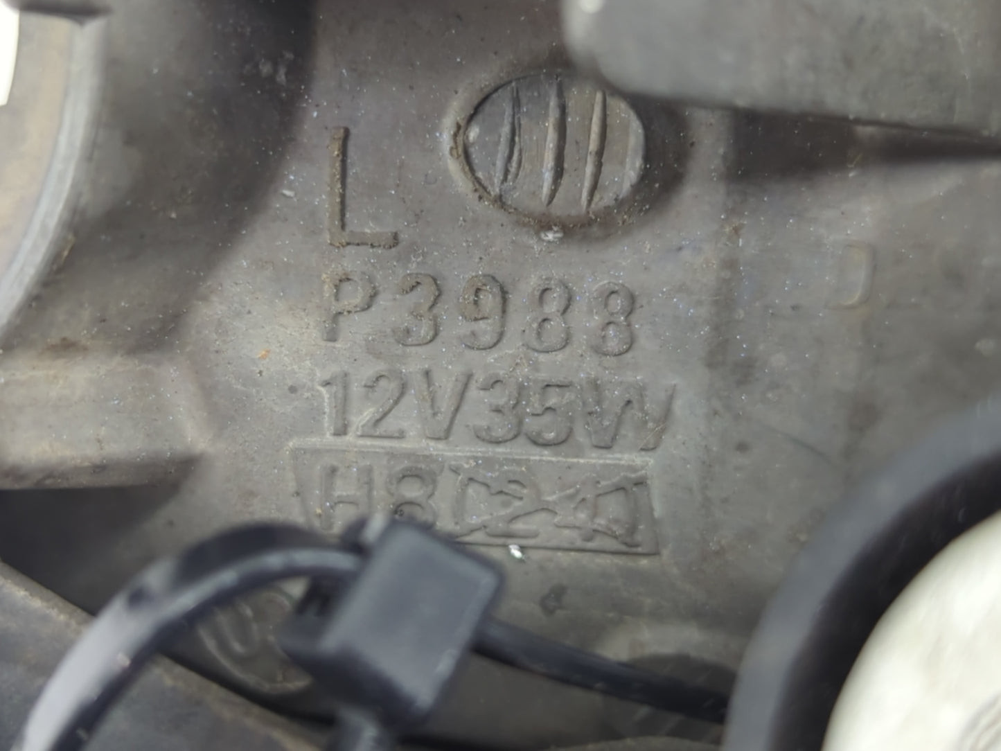 2004-2005 Honda Civic Driver Left Oem Front Light Lamp - Oemusedautoparts1.com