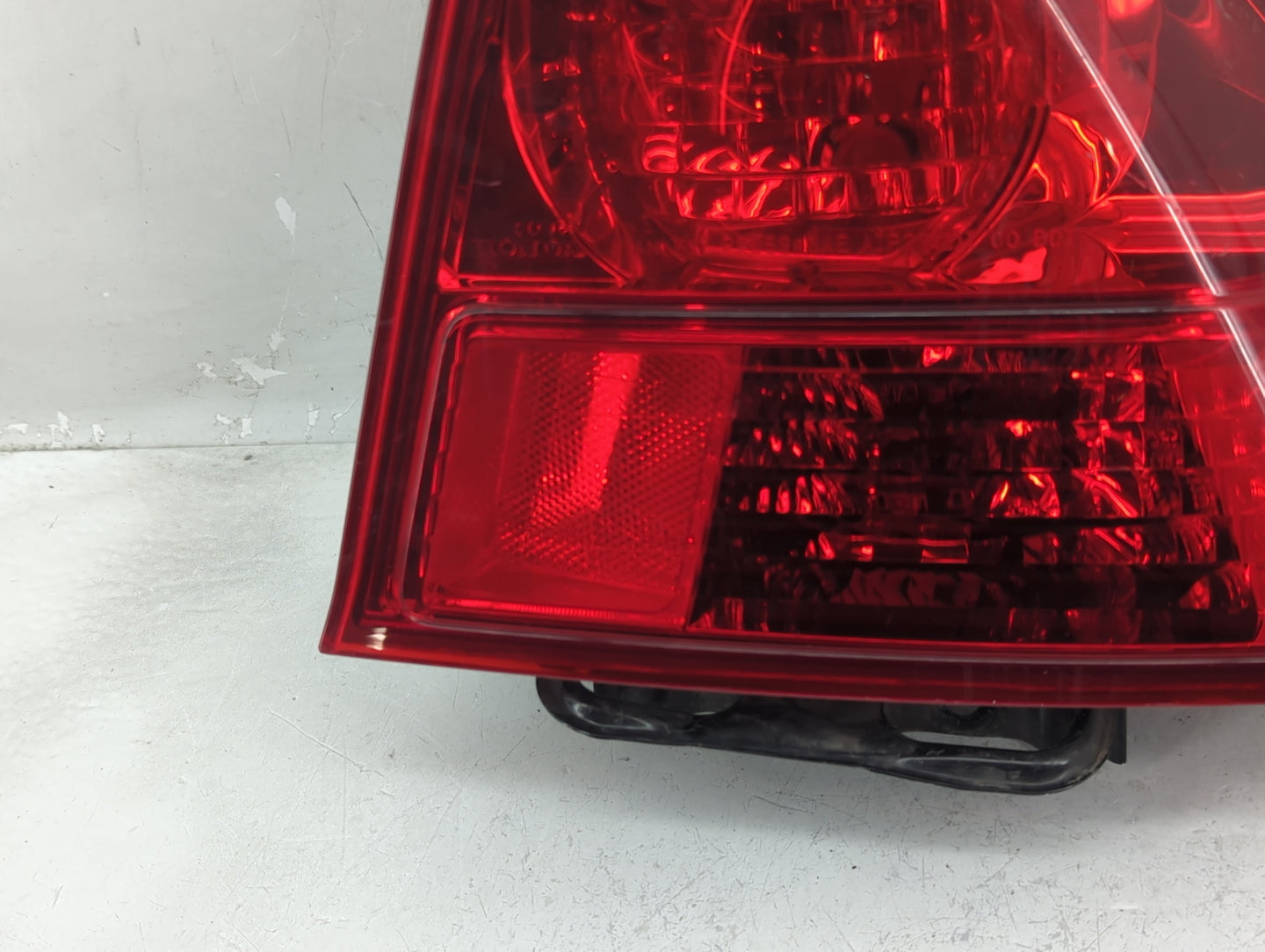 2003-2005 Honda Civic Tail Light Assembly Passenger Right OEM Fits Fits 2003 2004 2005 OEM Used Auto Parts - Oemusedautopart