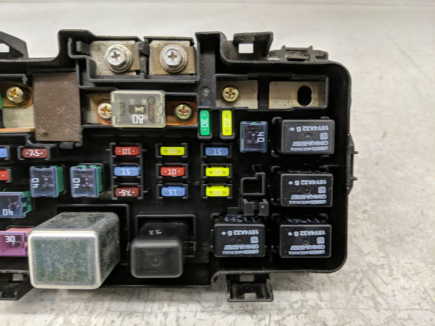 2002-2005 Honda Civic Fusebox Fuse Box Panel Relay Module P/N:S5AA12 Fits Fits 2002 2003 2004 2005 OEM Used Auto Parts - Oem