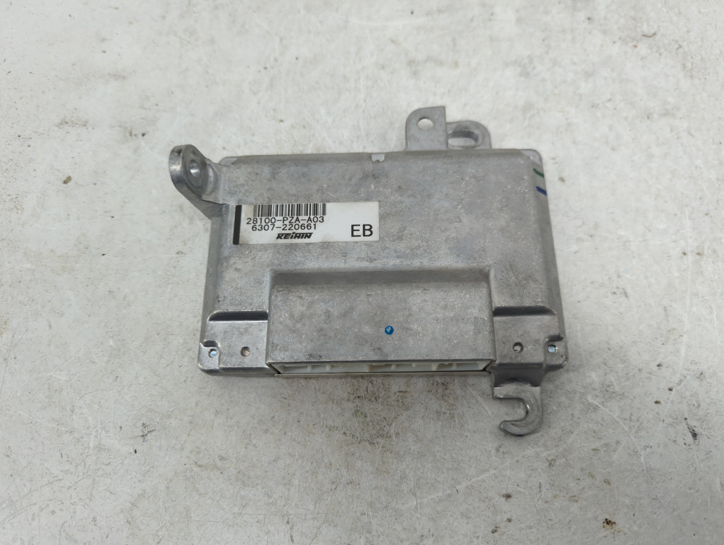 2004-2005 Honda Civic PCM Engine Control Computer ECU ECM PCU OEM P/N:28100-PZA-A03 Fits Fits 2004 2005 OEM Used Auto Parts 