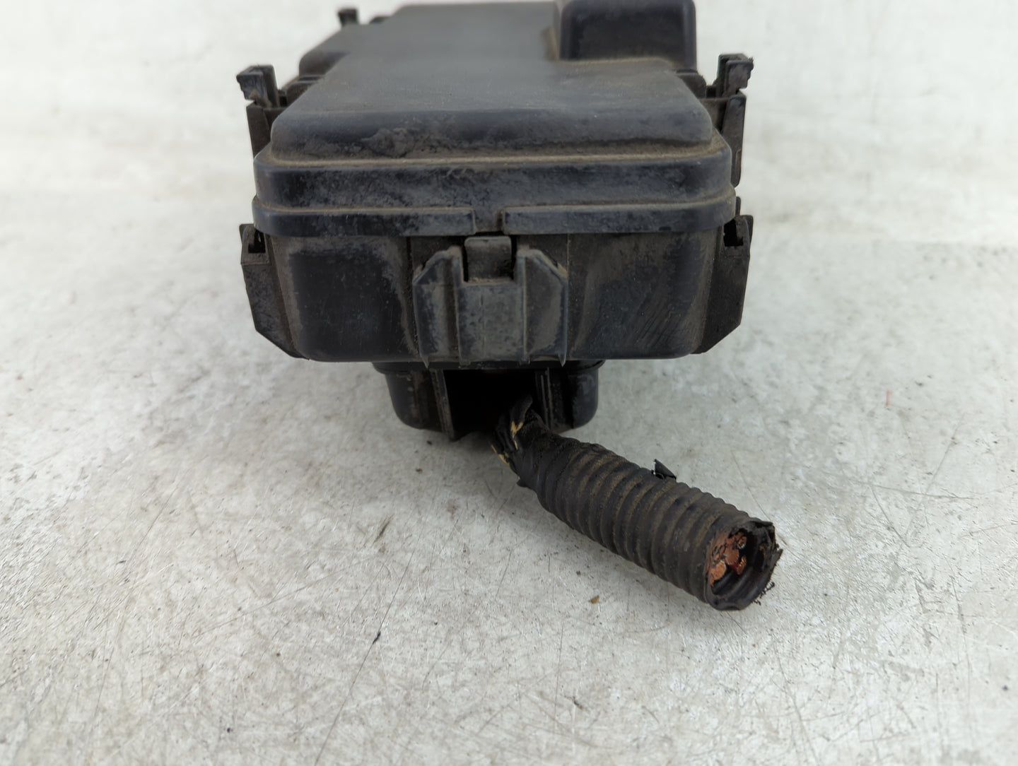 2001-2005 Honda Civic Fusebox Fuse Box Panel Relay Module Fits Fits 2001 2002 2003 2004 2005 OEM Used Auto Parts - Oemusedau