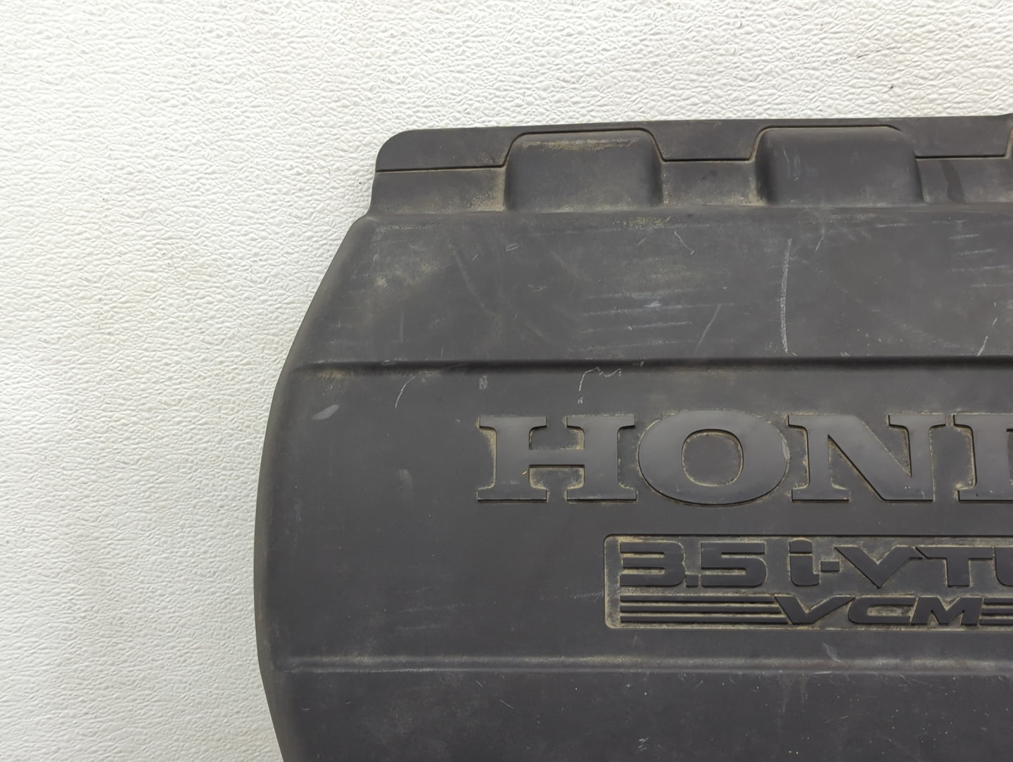 2005 Honda Civic Engine Cover - Oemusedautoparts1.com