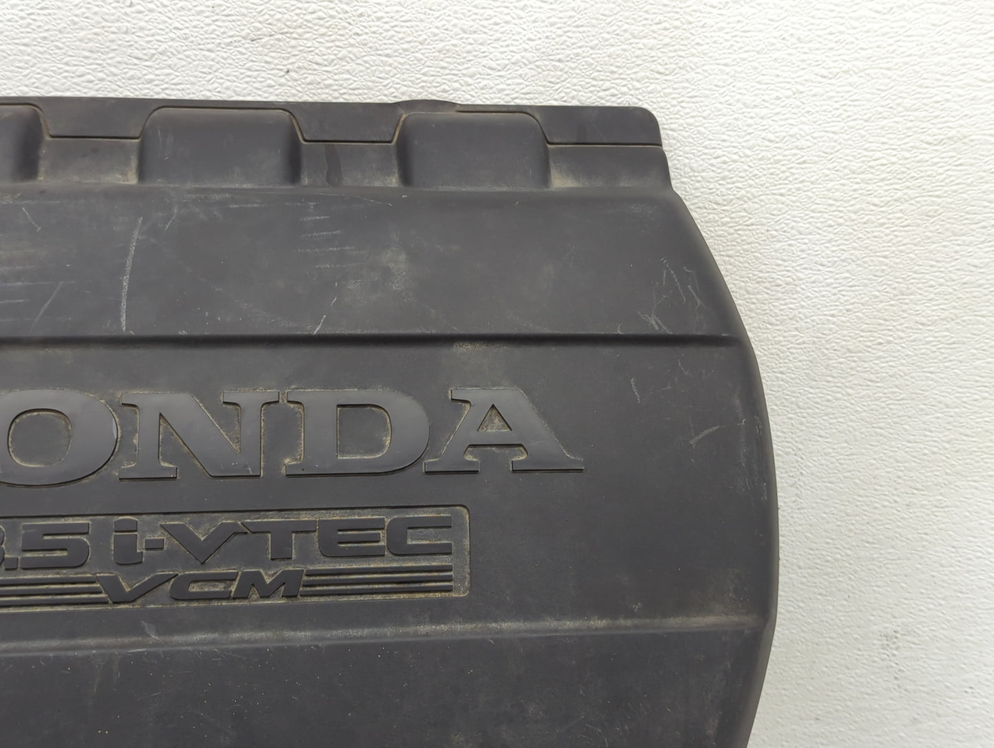 2005 Honda Civic Engine Cover - Oemusedautoparts1.com