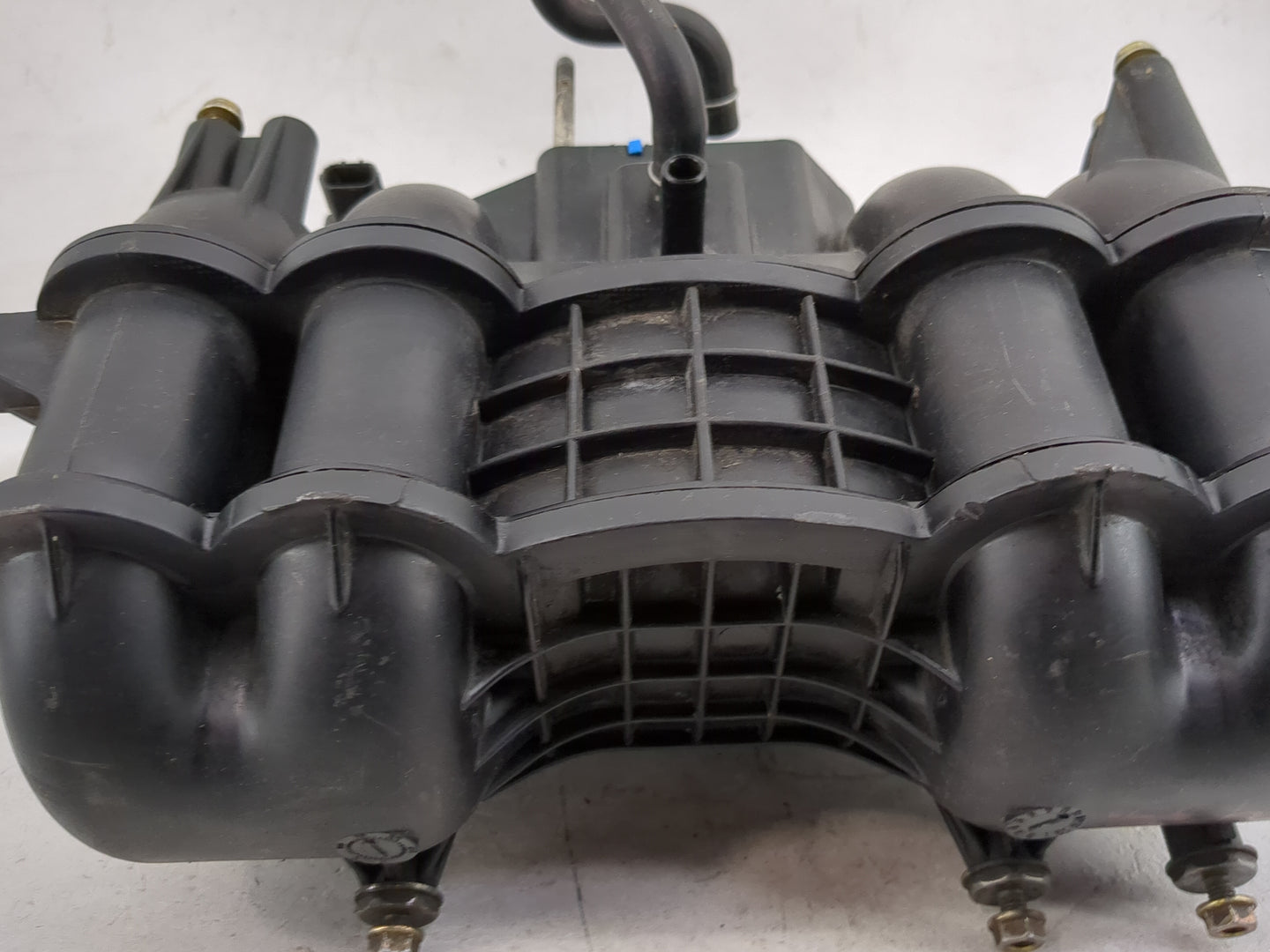 2005 Honda Civic Air Intake Manifold Fits OEM Used Auto Parts - Oemusedautoparts1.com