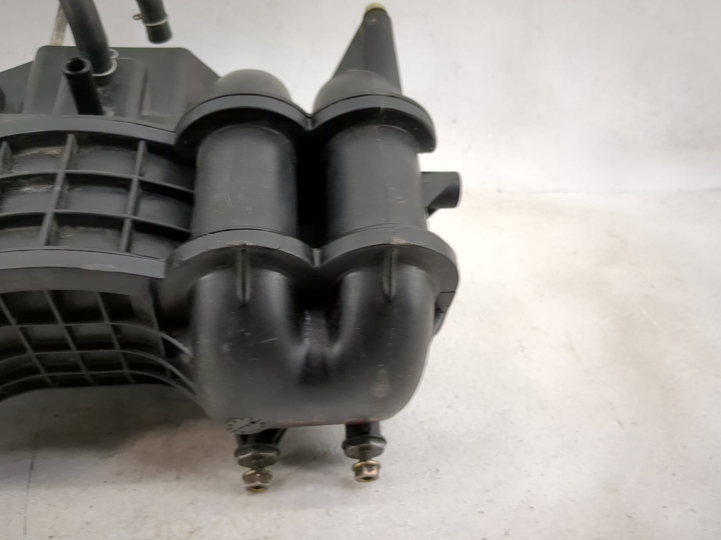 2005 Honda Civic Air Intake Manifold Fits OEM Used Auto Parts - Oemusedautoparts1.com