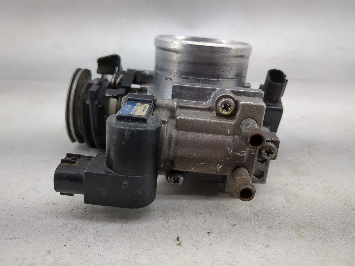 2005 Honda Civic Throttle Body P/N:MX136800-1911 Fits OEM Used Auto Parts - Oemusedautoparts1.com