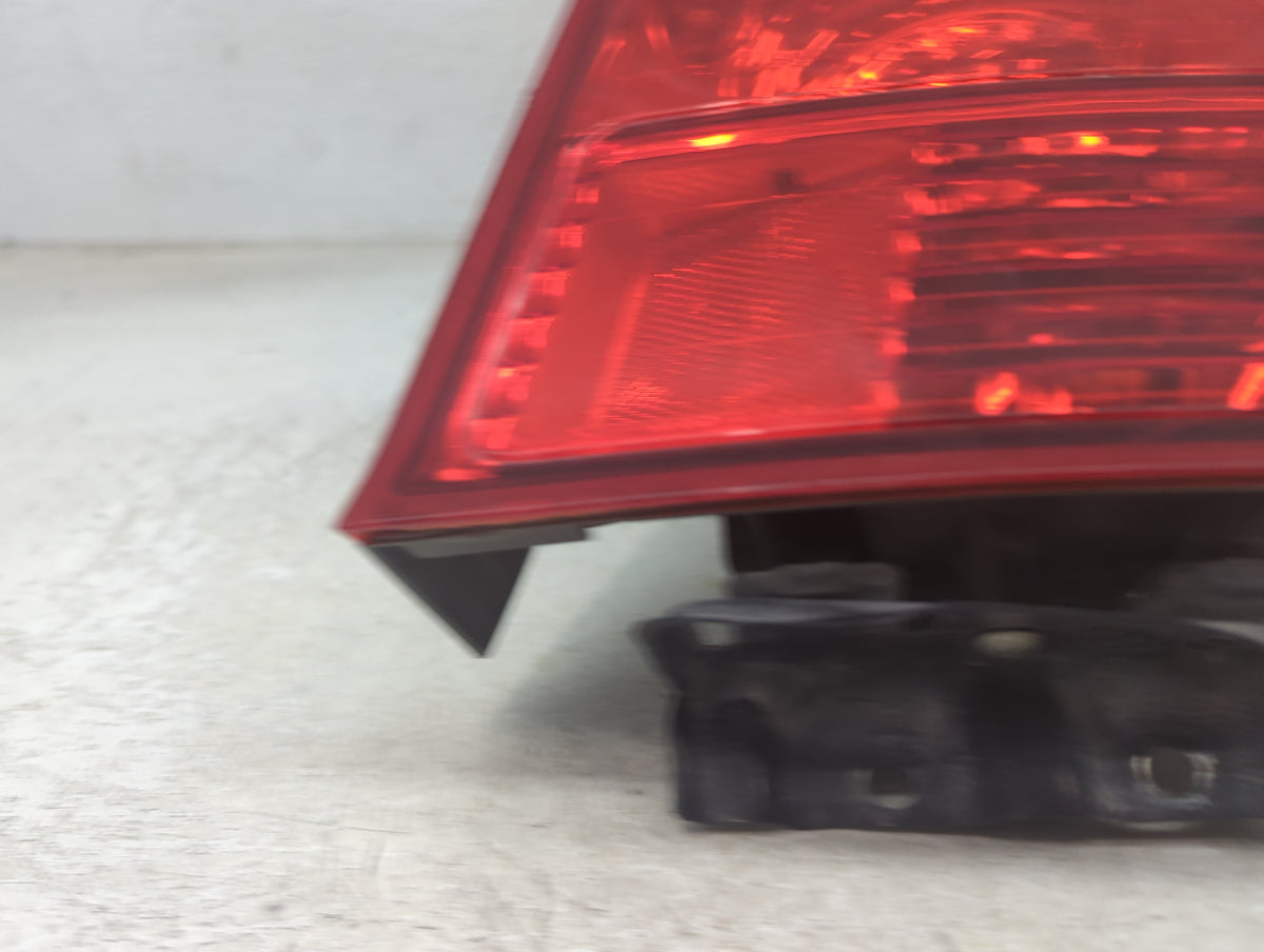 2003-2005 Honda Civic Tail Light Assembly Passenger Right OEM Fits Fits 2003 2004 2005 OEM Used Auto Parts - Oemusedautopart