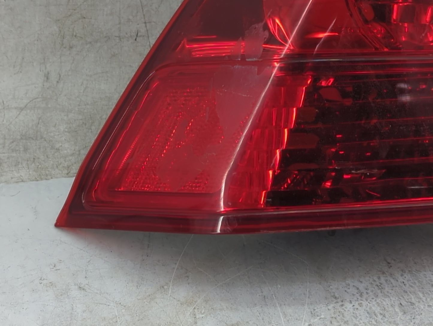 2004-2005 Honda Civic Tail Light Assembly Driver Left OEM Fits Fits 2004 2005 OEM Used Auto Parts - Oemusedautoparts1.com