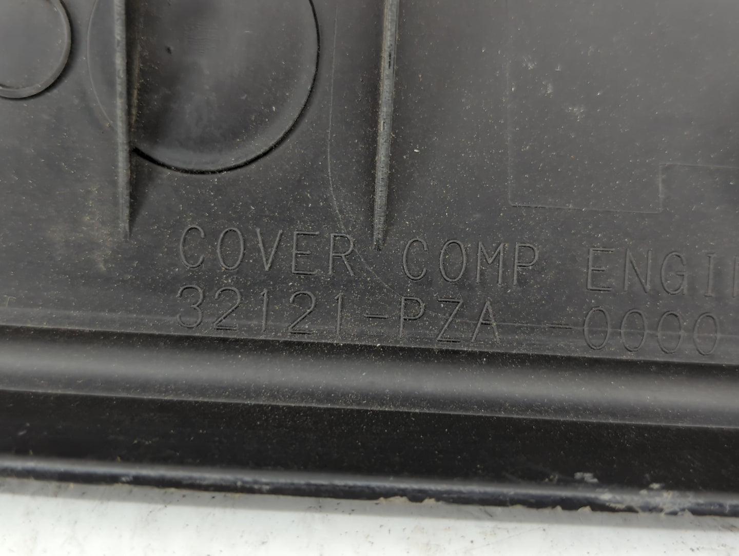 2005 Honda Civic Engine Cover - Oemusedautoparts1.com