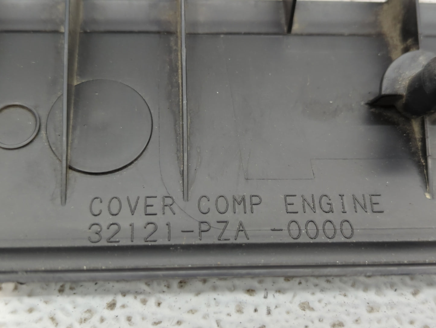 2005 Honda Civic Engine Cover - Oemusedautoparts1.com