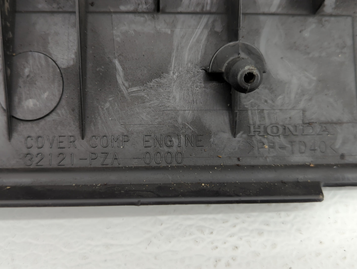 2005 Honda Civic Engine Cover - Oemusedautoparts1.com