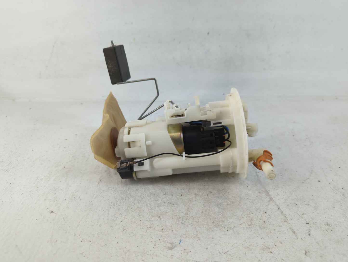 2003-2005 Honda Civic Electrical Gas Fuel Pump Assembly - Oemusedautoparts1.com