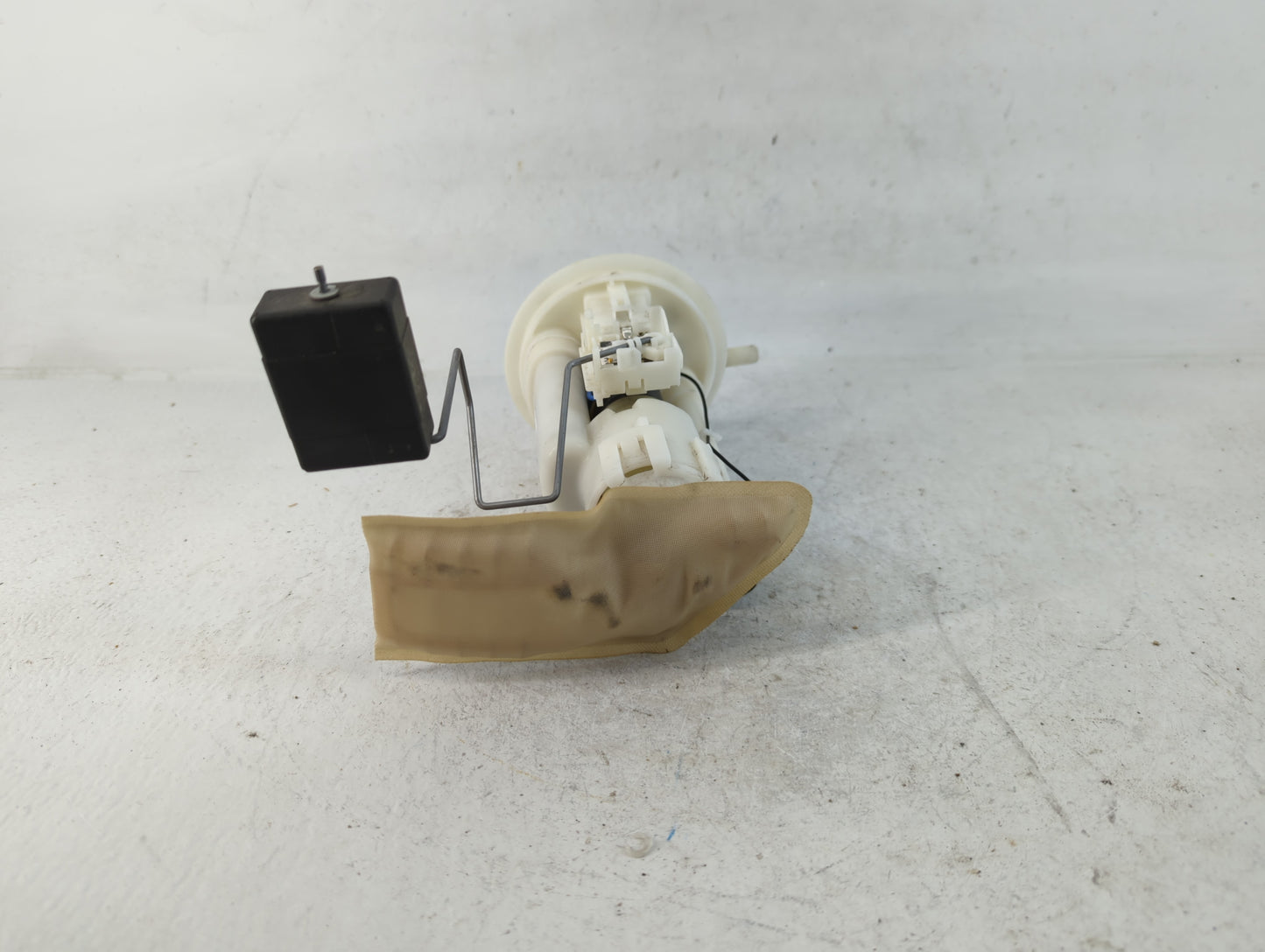 2003-2005 Honda Civic Electrical Gas Fuel Pump Assembly - Oemusedautoparts1.com