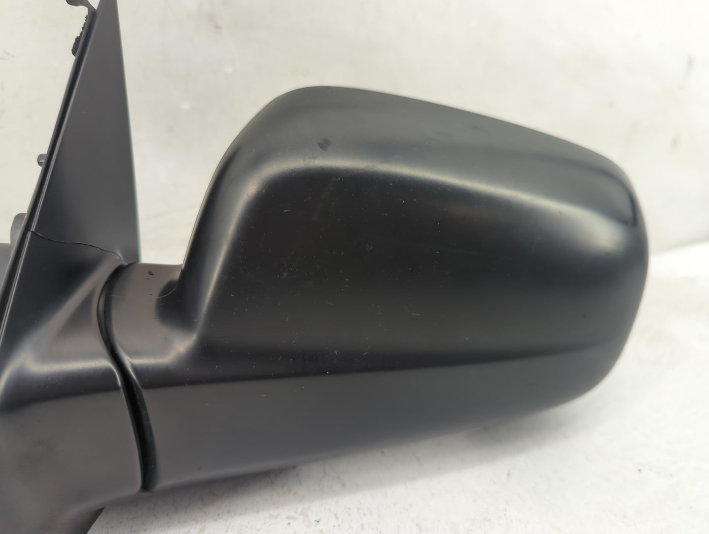 2002-2006 Honda Cr-V Driver Side View Mirror - Left Door Mirror OEM Used - Oemusedautoparts1.com