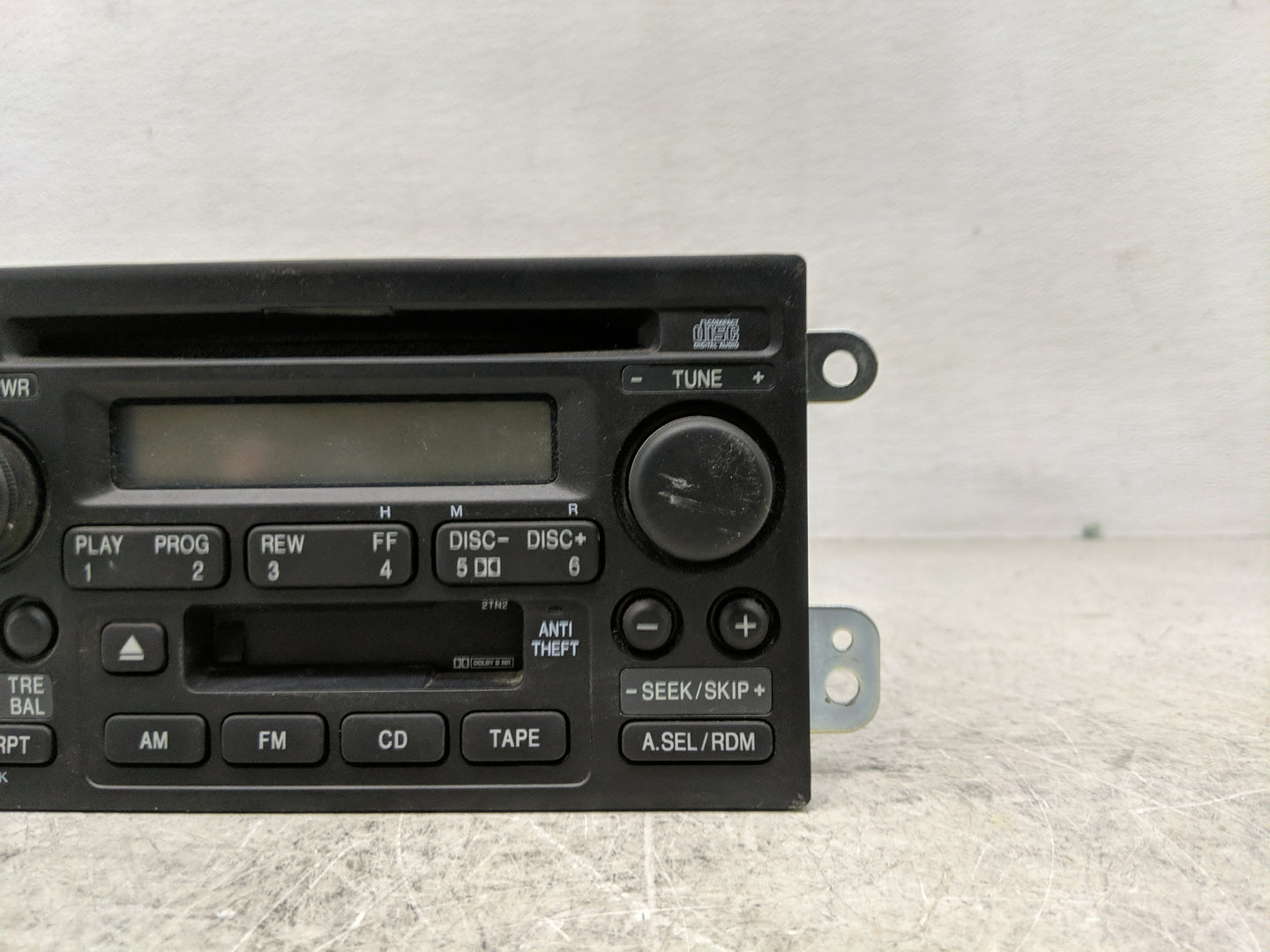 2005-2006 Honda Cr-V Radio AM FM Cd Player Receiver Replacement P/N:39101-S9A-A520-M1 Fits Fits 2005 2006 OEM Used Auto Part