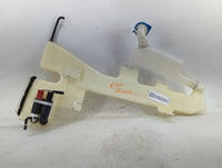 2002-2006 Honda Cr-v Windshield Washer Fluid Reservoir Bottle Oem - Oemusedautoparts1.com