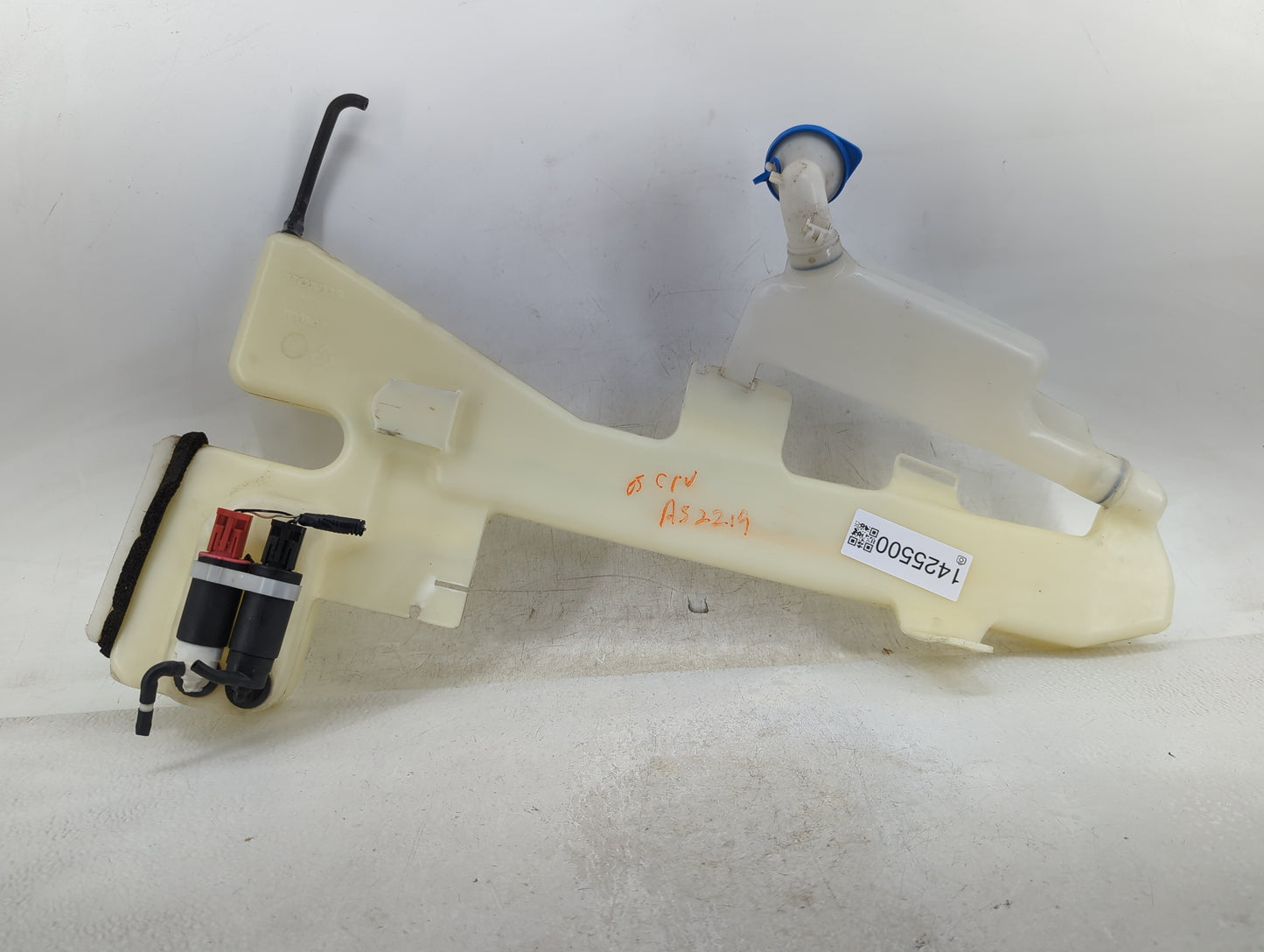 2002-2006 Honda Cr-v Windshield Washer Fluid Reservoir Bottle Oem - Oemusedautoparts1.com
