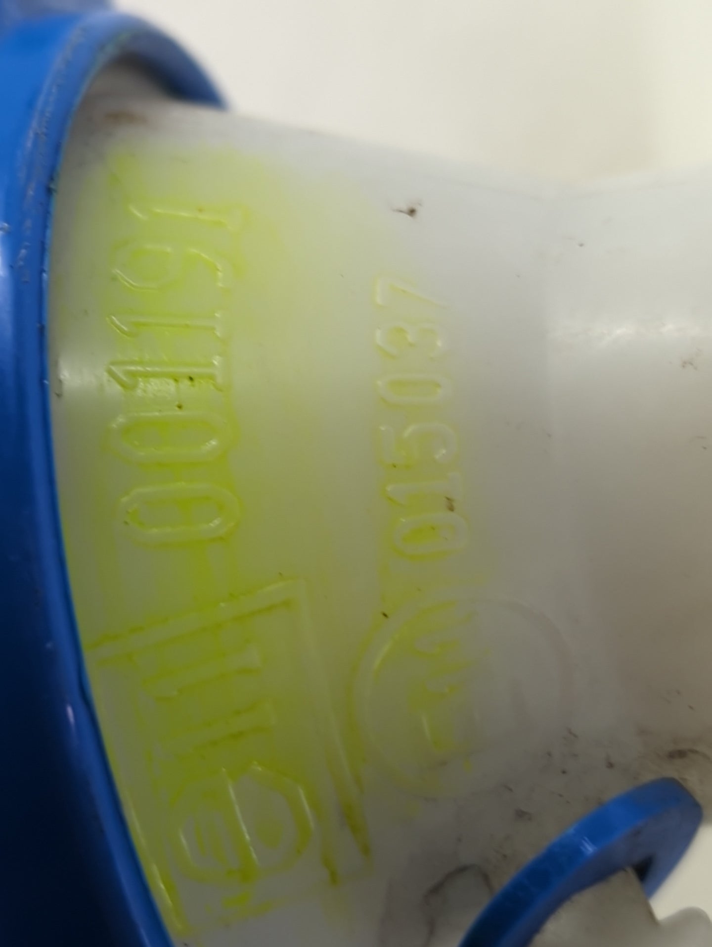 2002-2006 Honda Cr-v Windshield Washer Fluid Reservoir Bottle Oem - Oemusedautoparts1.com