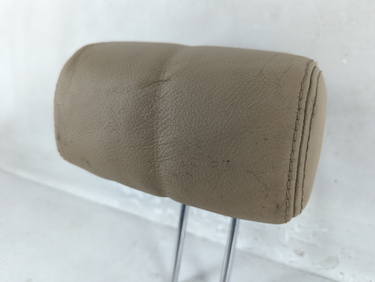 2005 Honda Cr-V Headrest Head Rest Rear Center Seat Fits OEM Used Auto Parts - Oemusedautoparts1.com