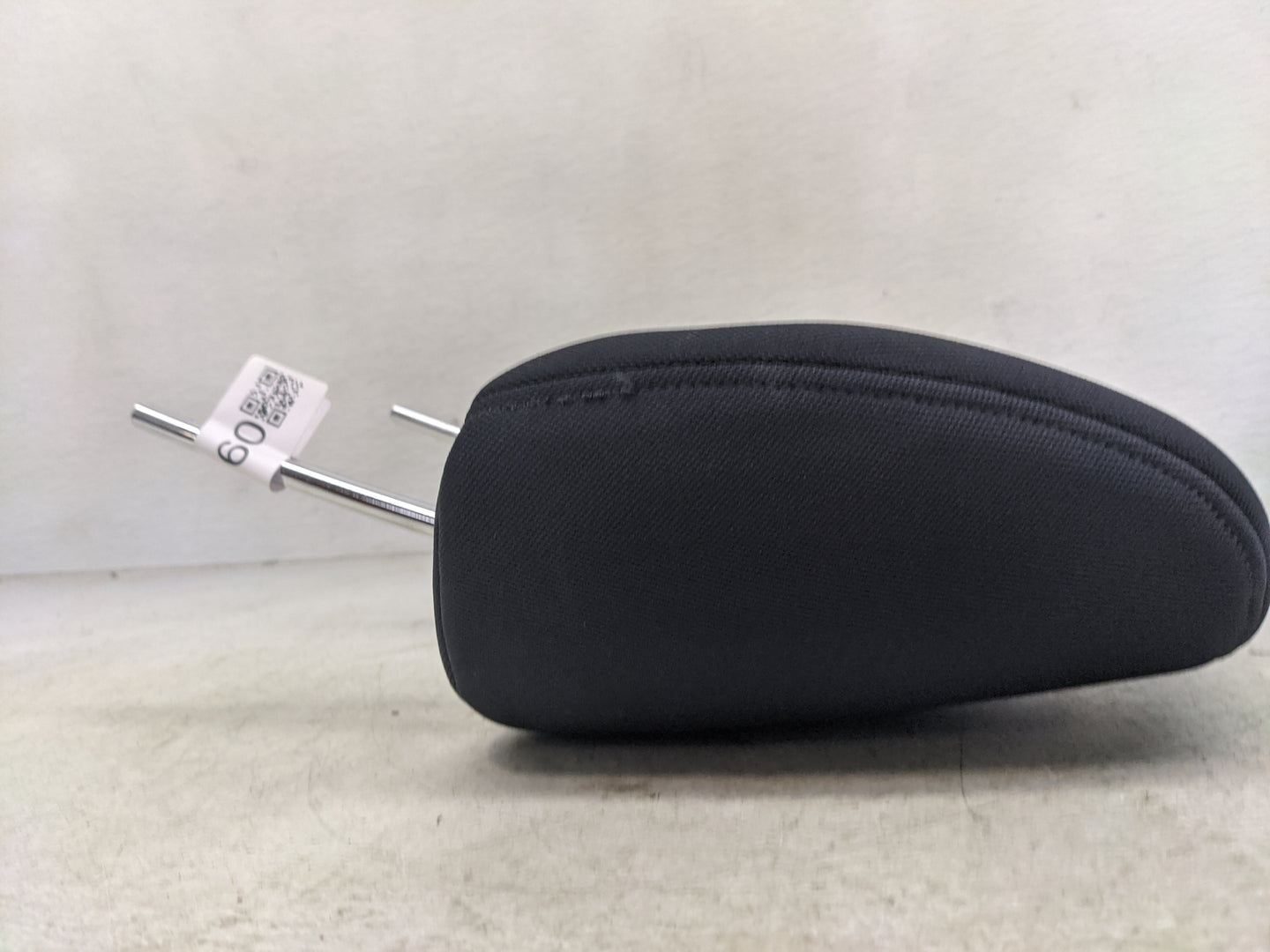 2005 Honda Crv Headrest Head Rest Front Driver Seat Black - Oemusedautoparts1.com
