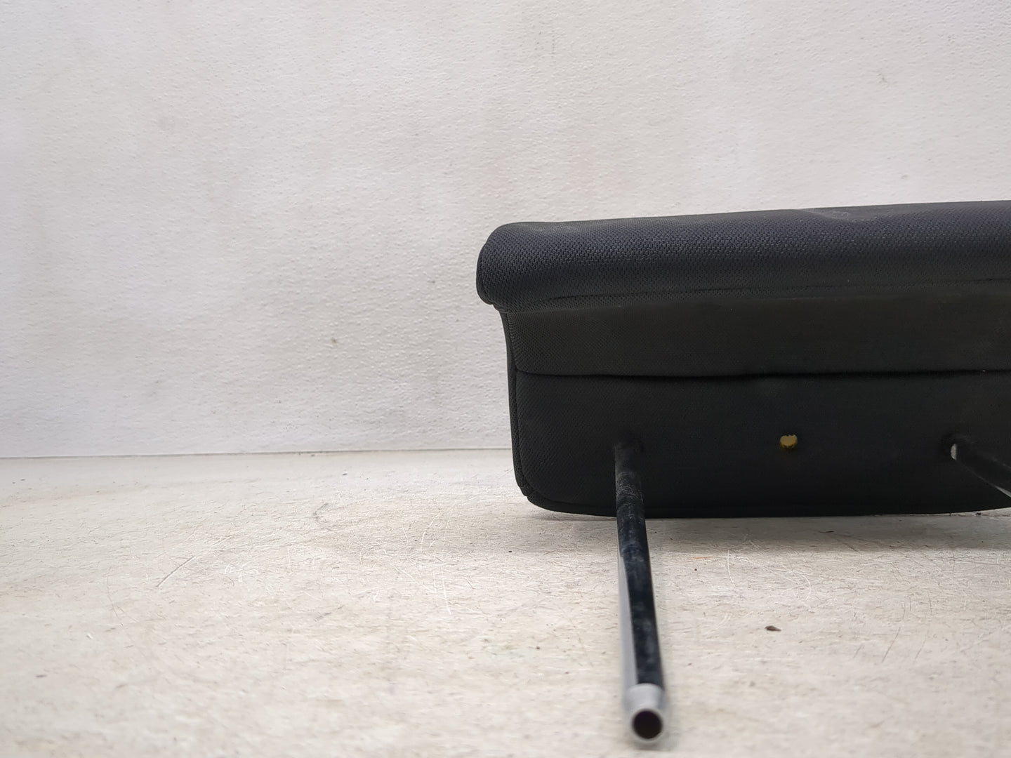 2005 Honda Crv Headrest Head Rest Rear Seat Fits OEM Used Auto Parts - Oemusedautoparts1.com
