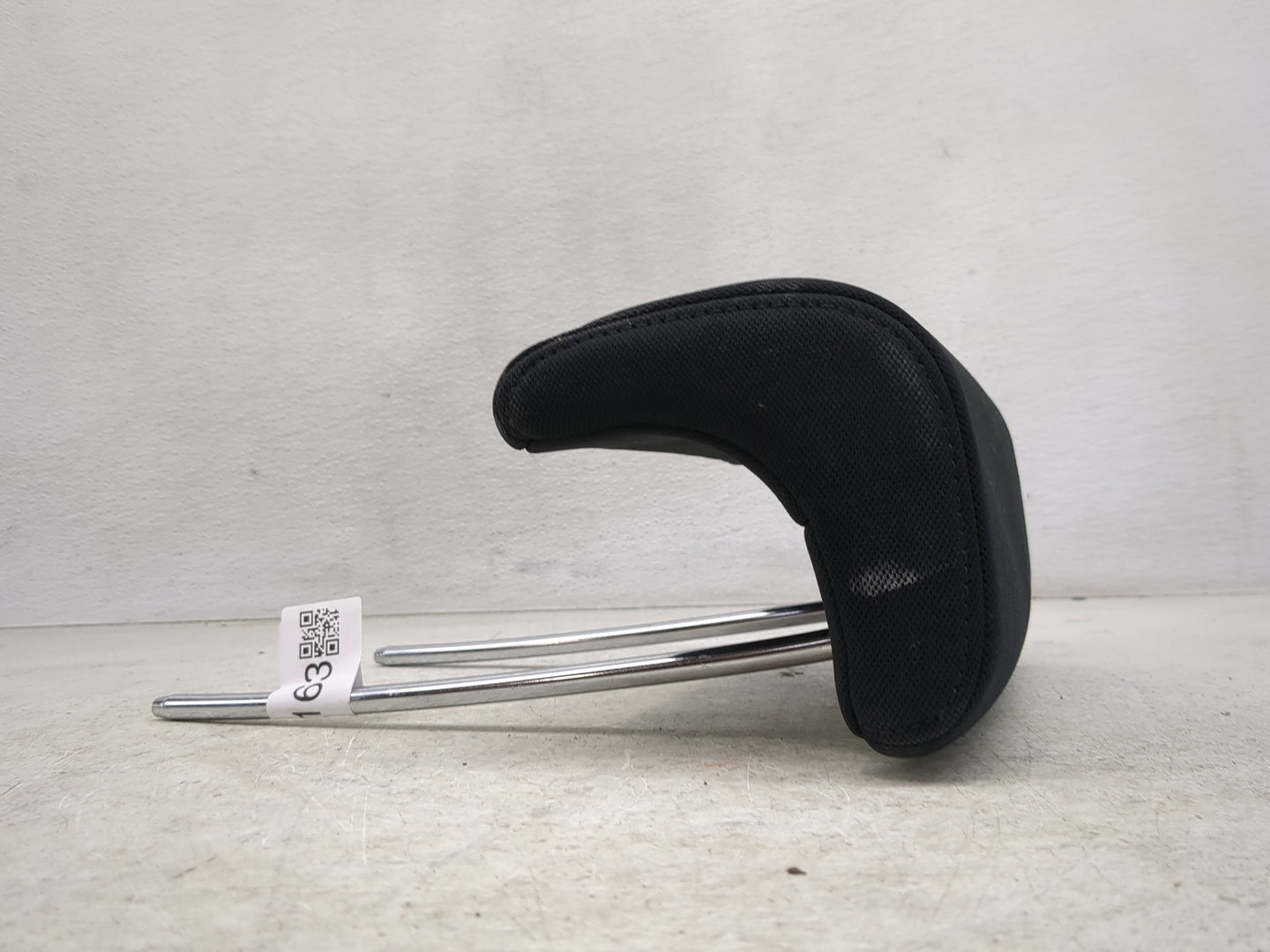2005 Honda Crv Headrest Head Rest Rear Seat Fits OEM Used Auto Parts - Oemusedautoparts1.com