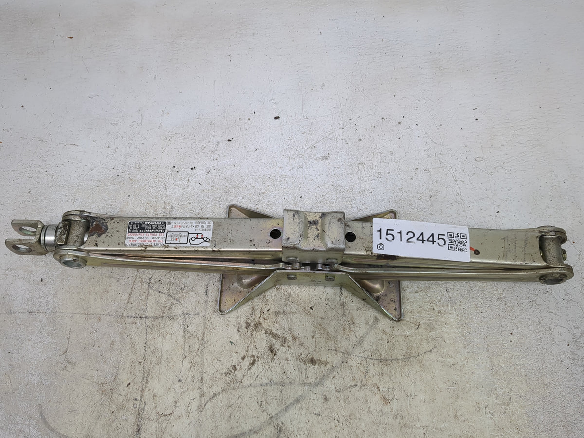 2005 Honda Crv Spare Scissor Car Jack - Oemusedautoparts1.com